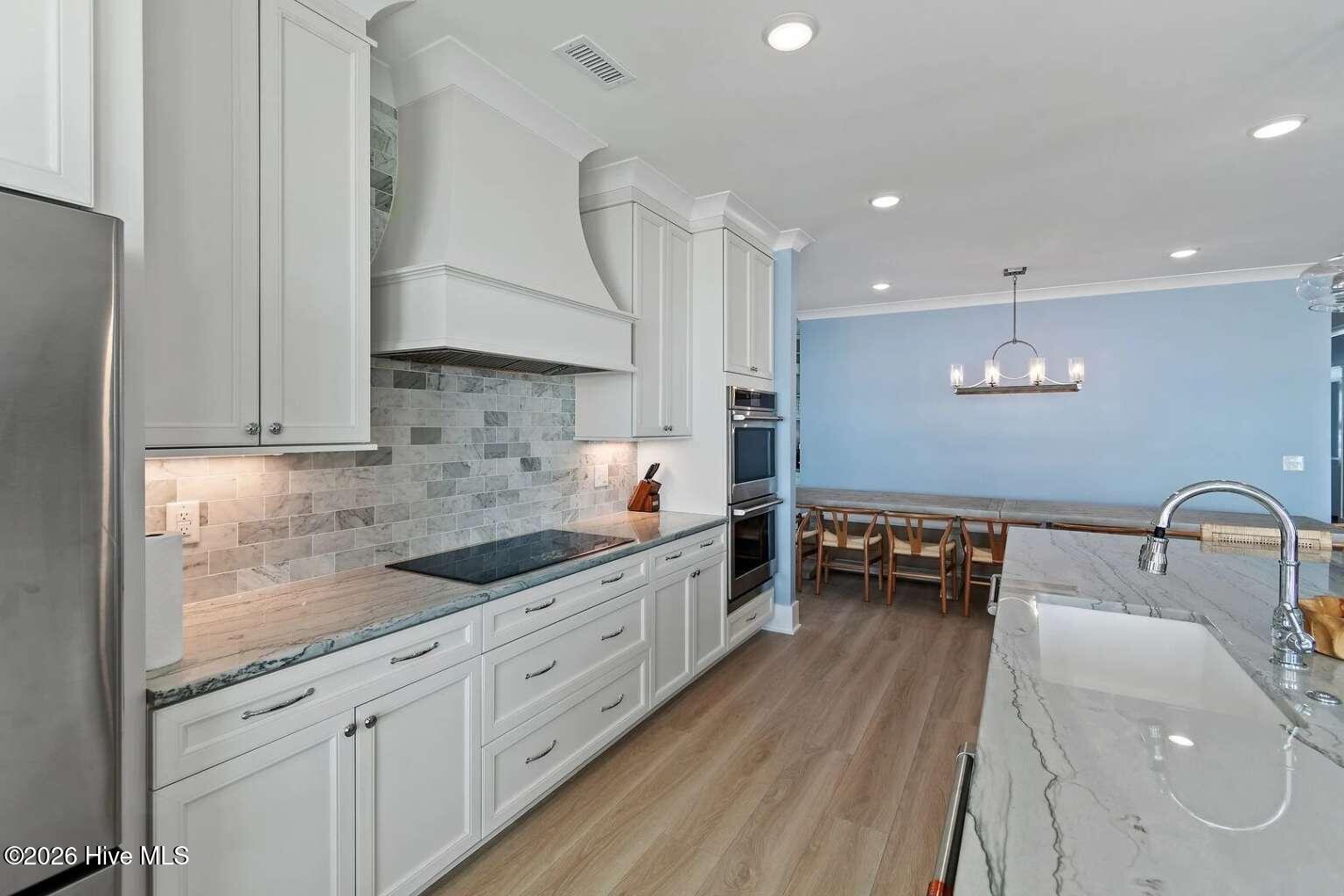 100551212 | Photo 29