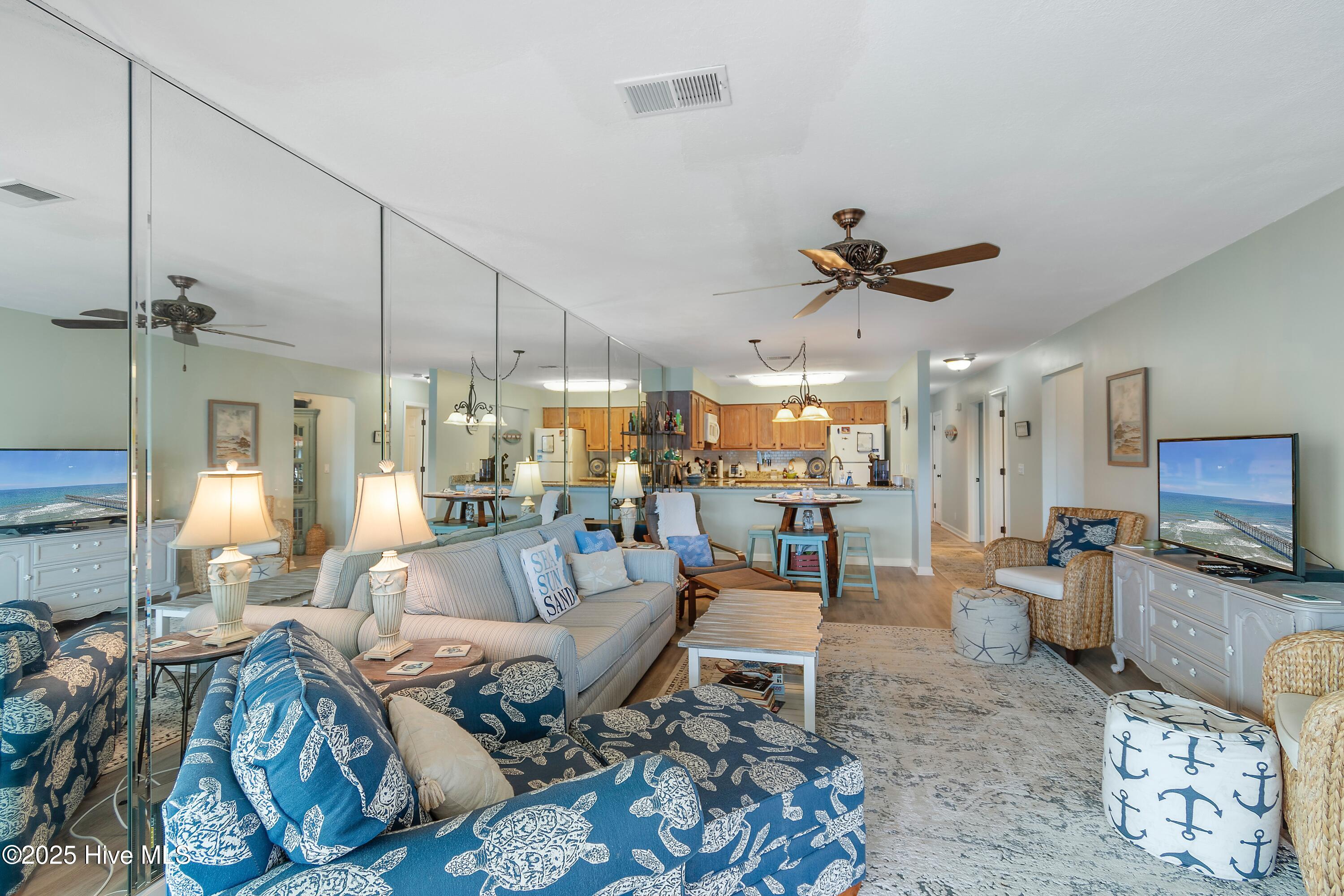 100537972 | Photo 29