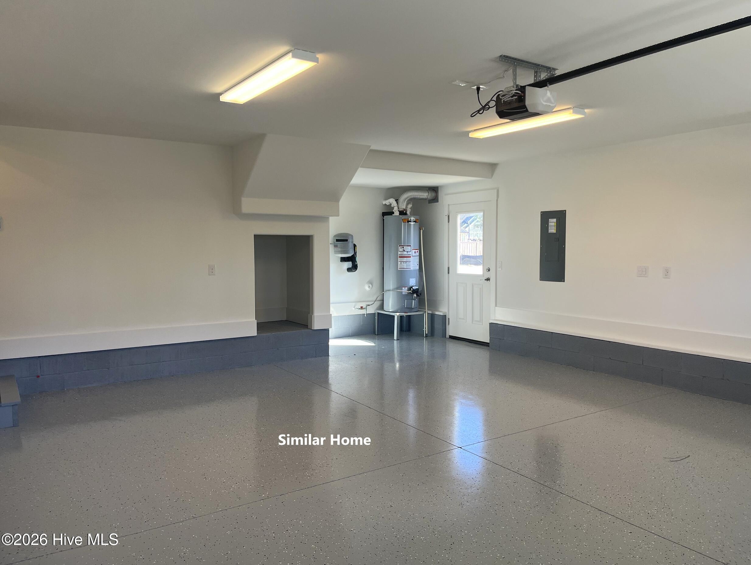 100553760 | Photo 23