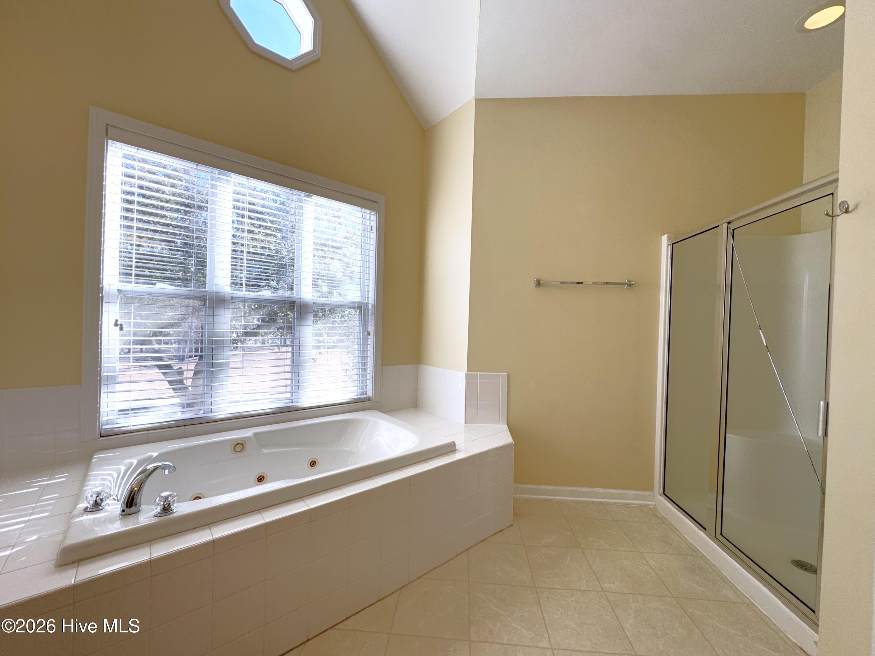 100551595 | Photo 15