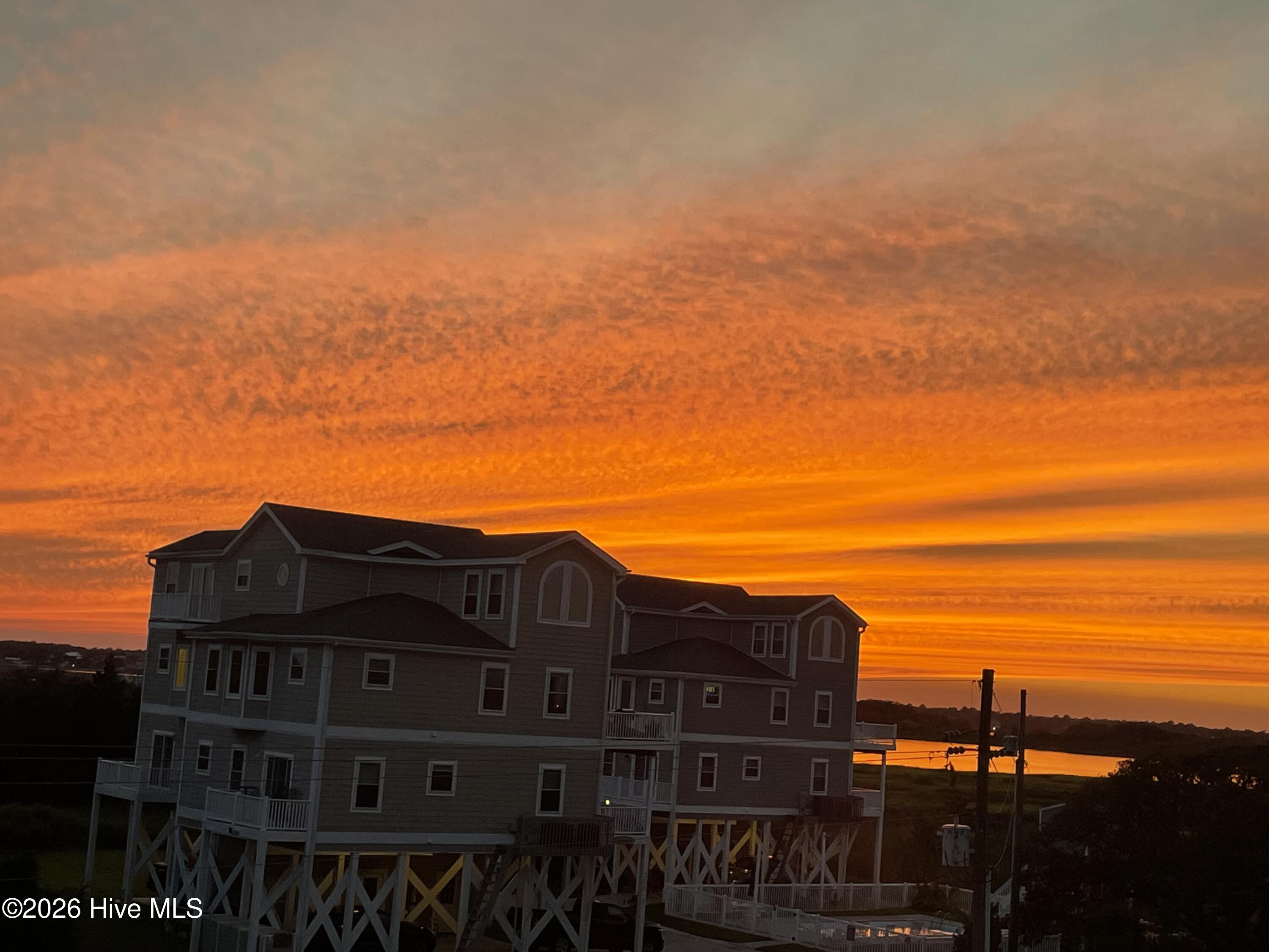 100564246 | Photo 55