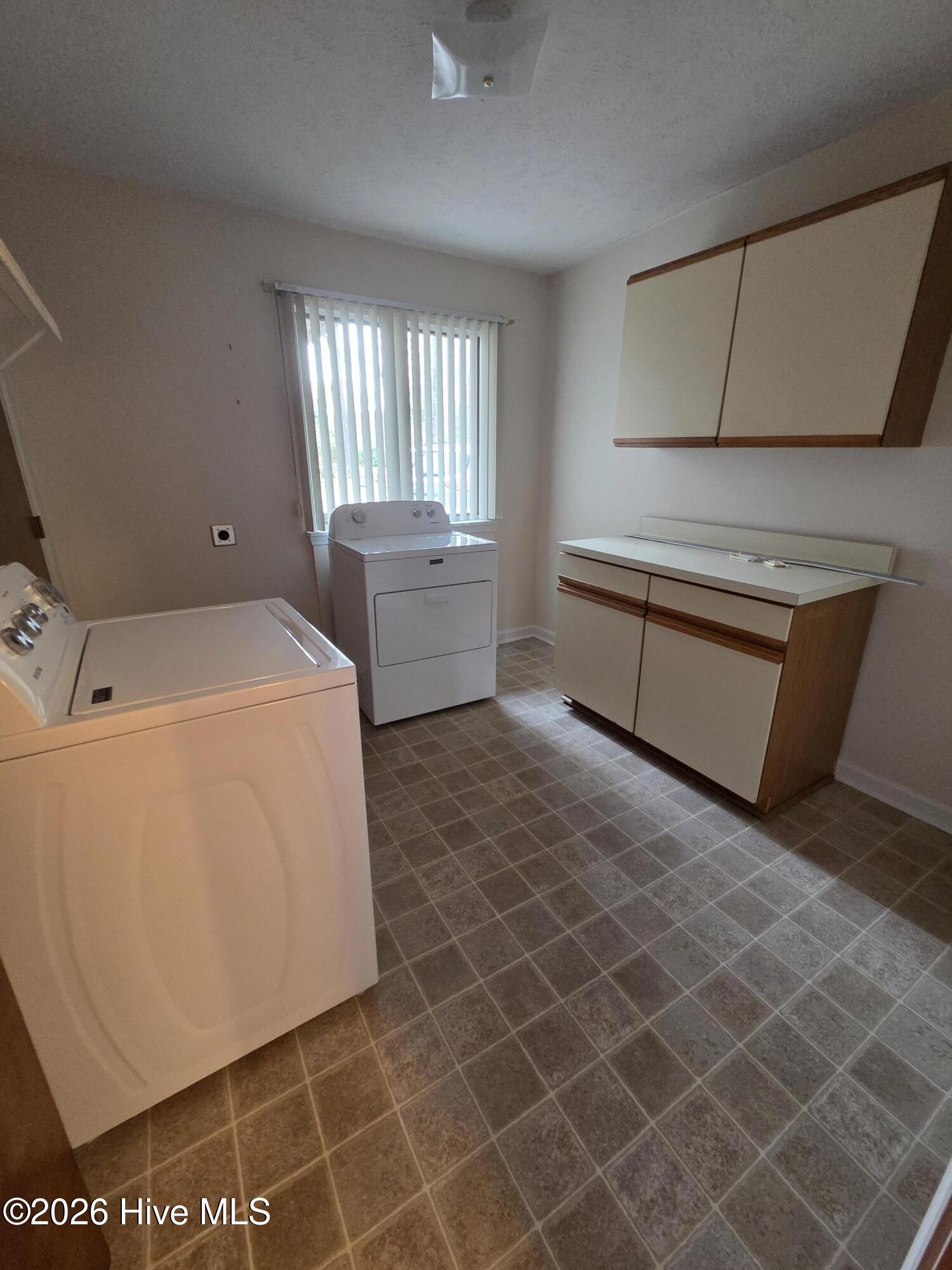 100551220 | Photo 16