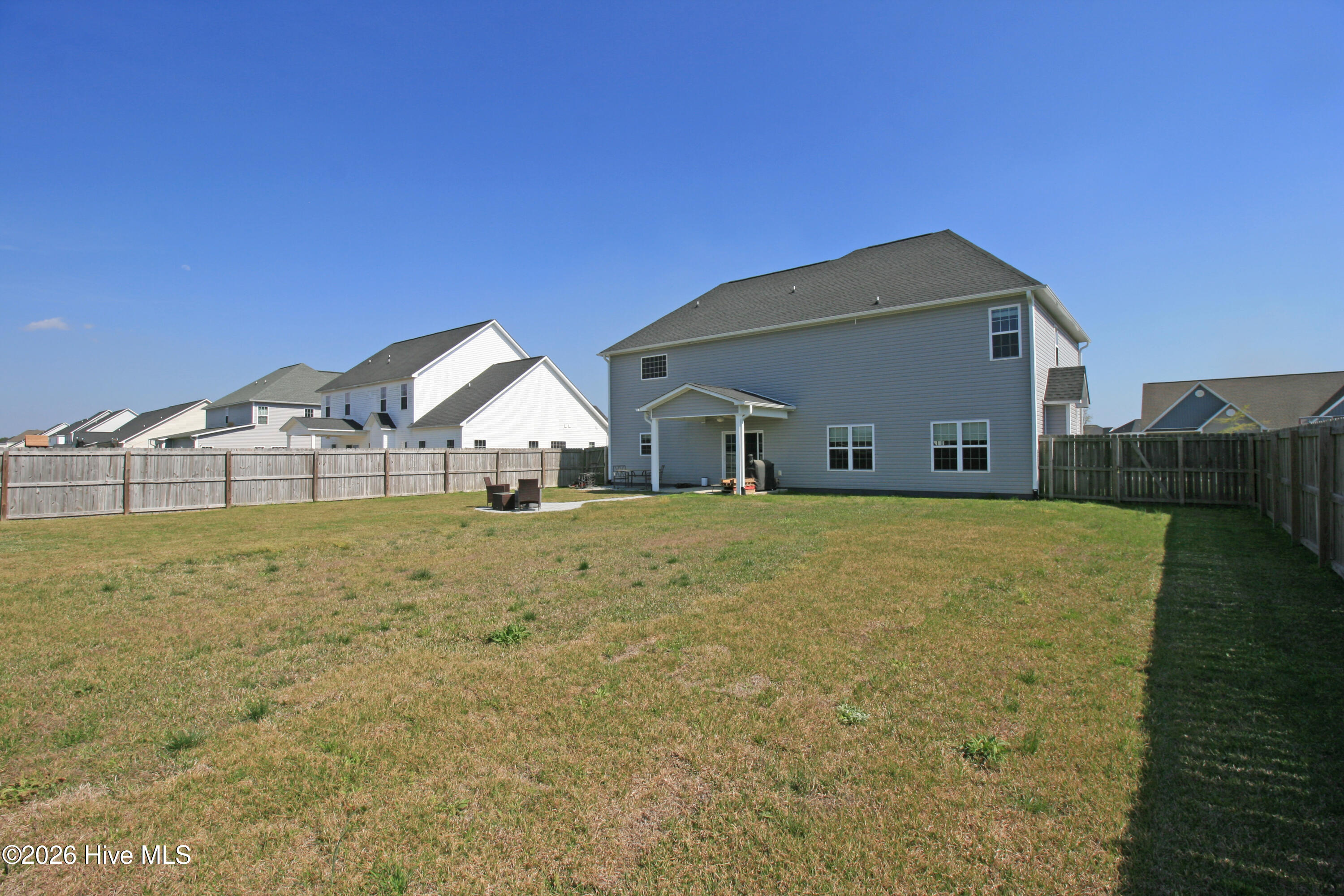 100566911 | Photo 32