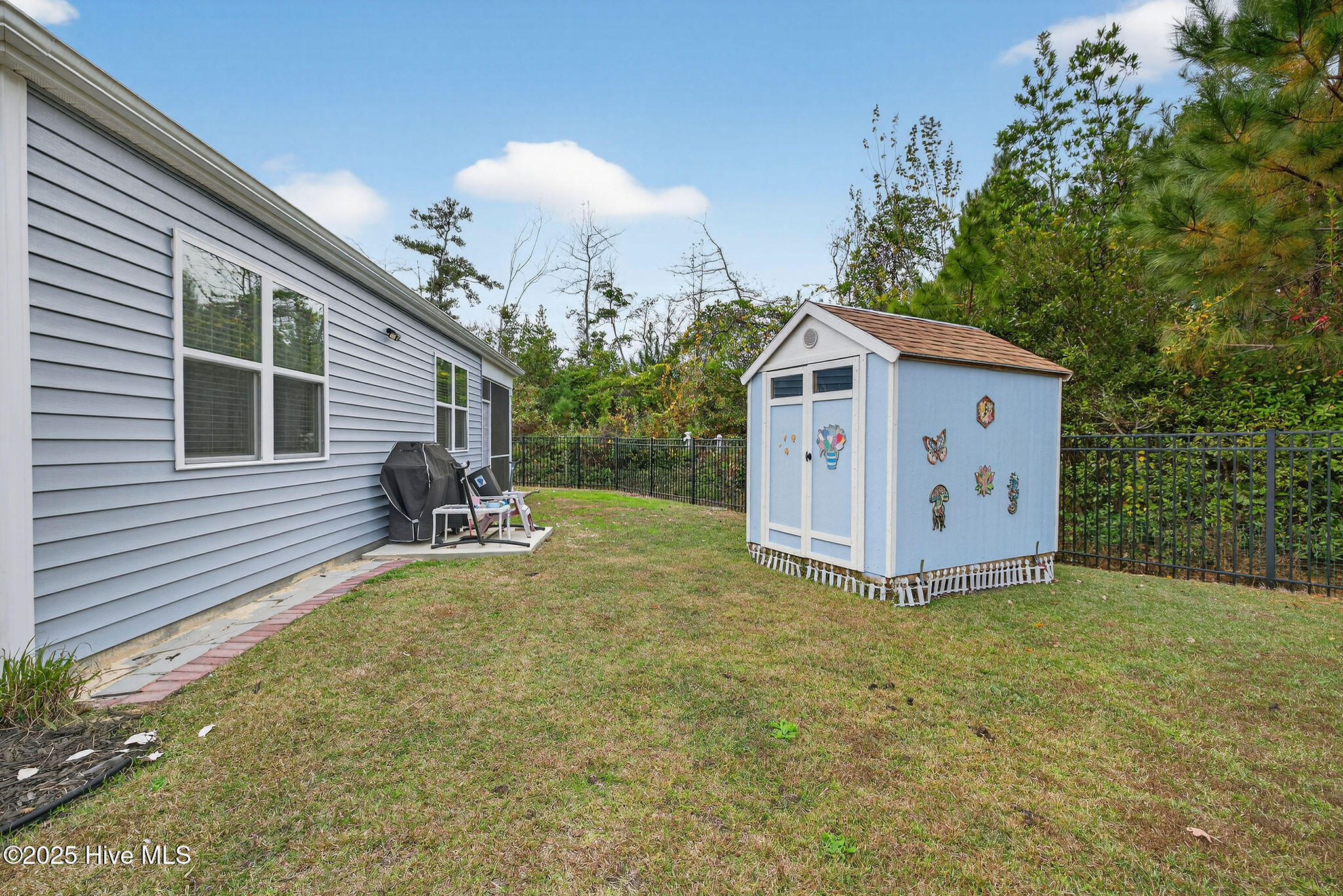 100543614 | Photo 33