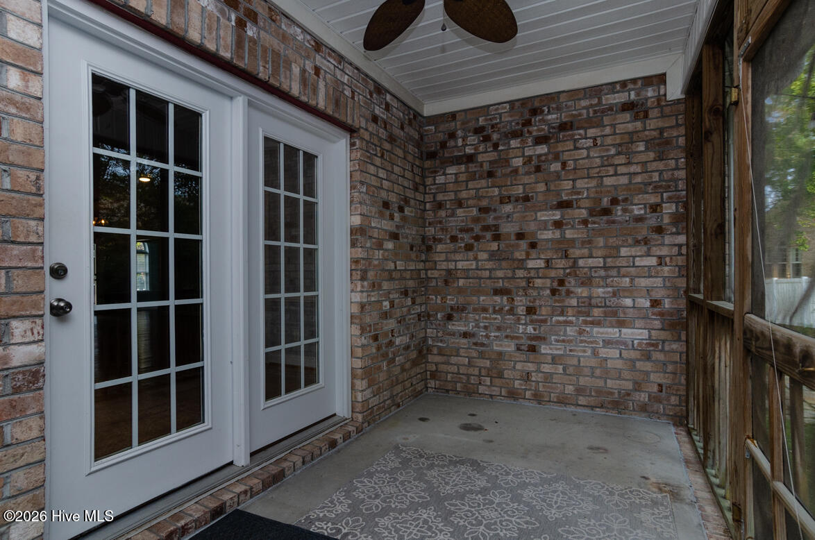 100553134 | Photo 29