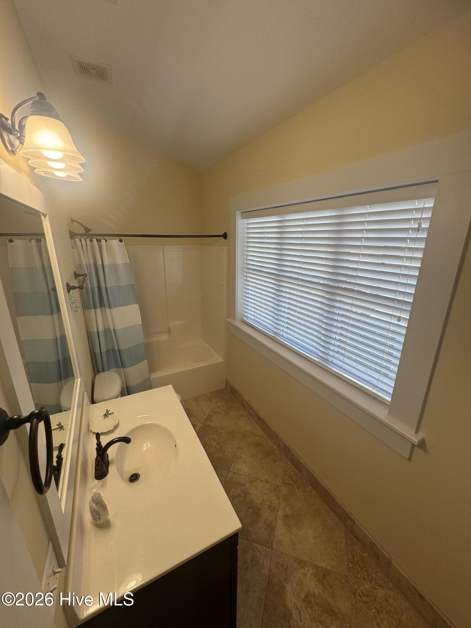 100555381 | Photo 29