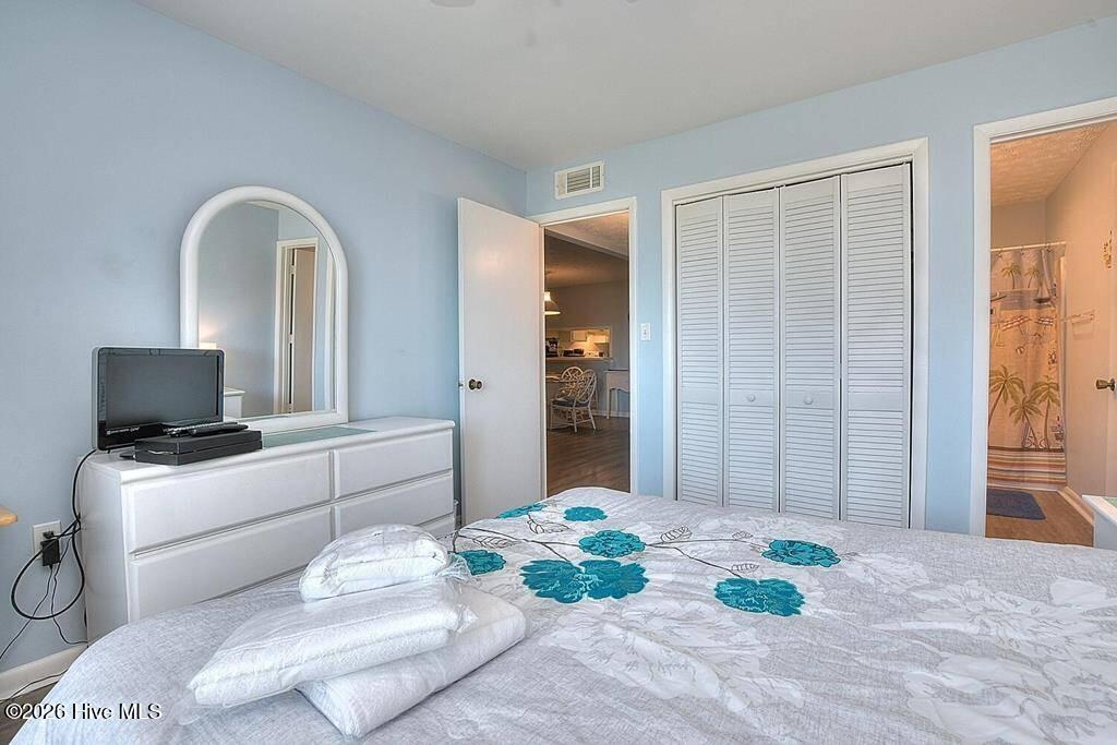 100558357 | Photo 21