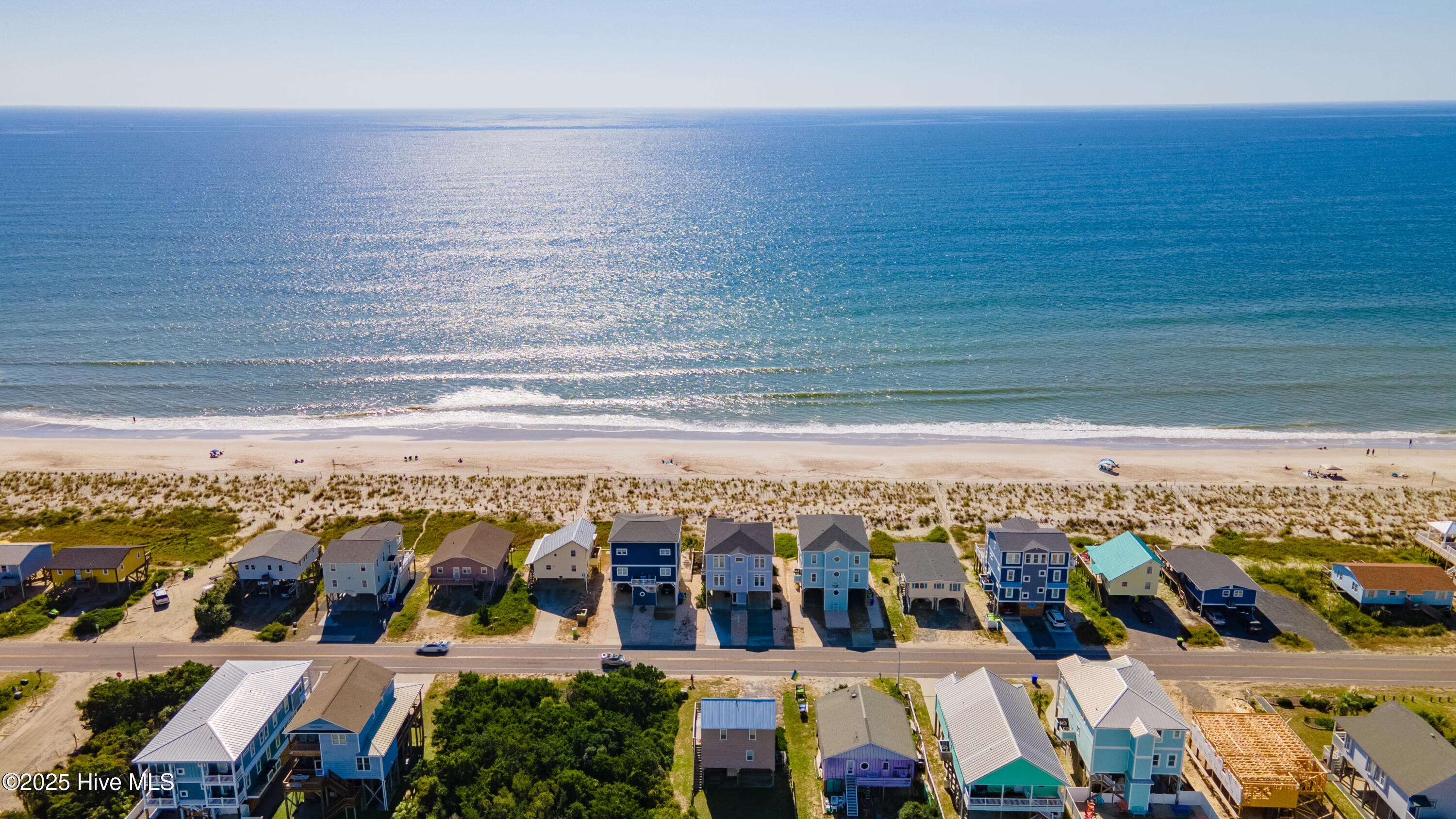 100514744 | Photo 63