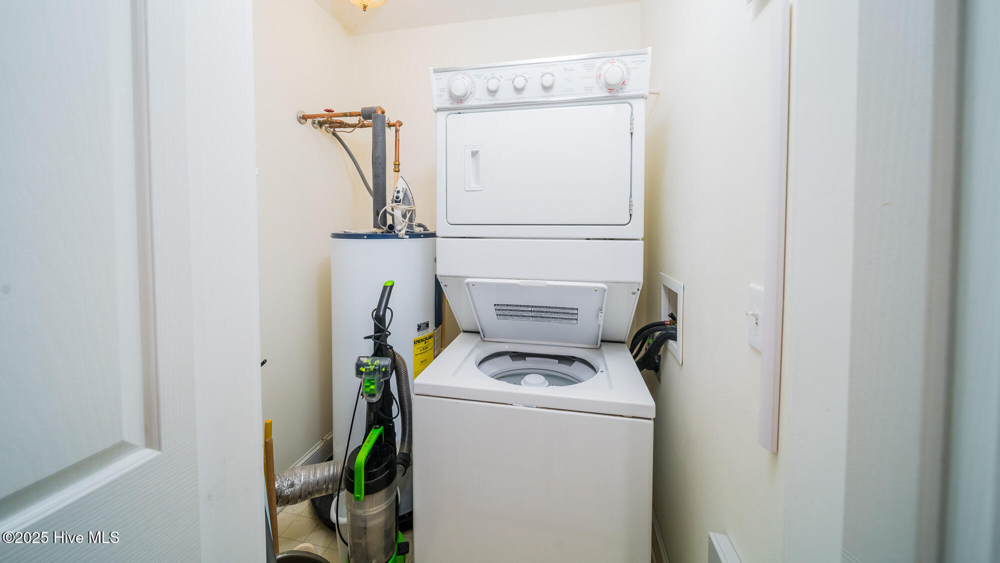 100484252 | Photo 16