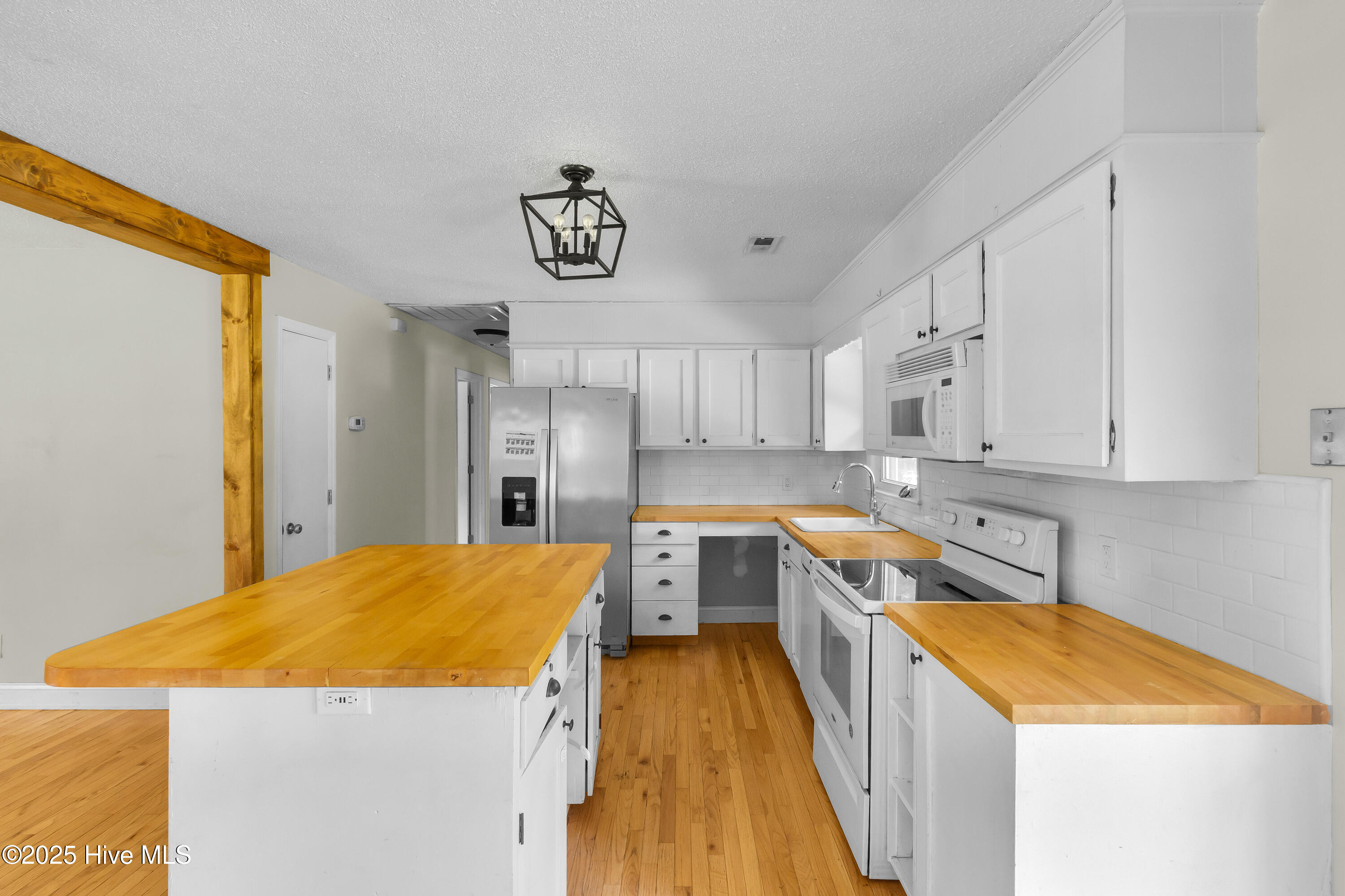 Homes for sale in New Bern, NC | 435 Sanders Ln, New Bern, NC 28562 | MLS# 100529174