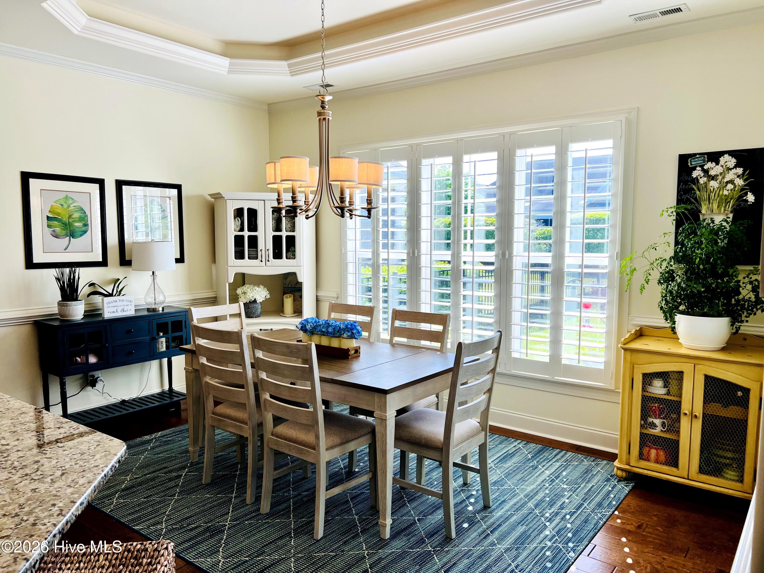 100562211 | Photo 17