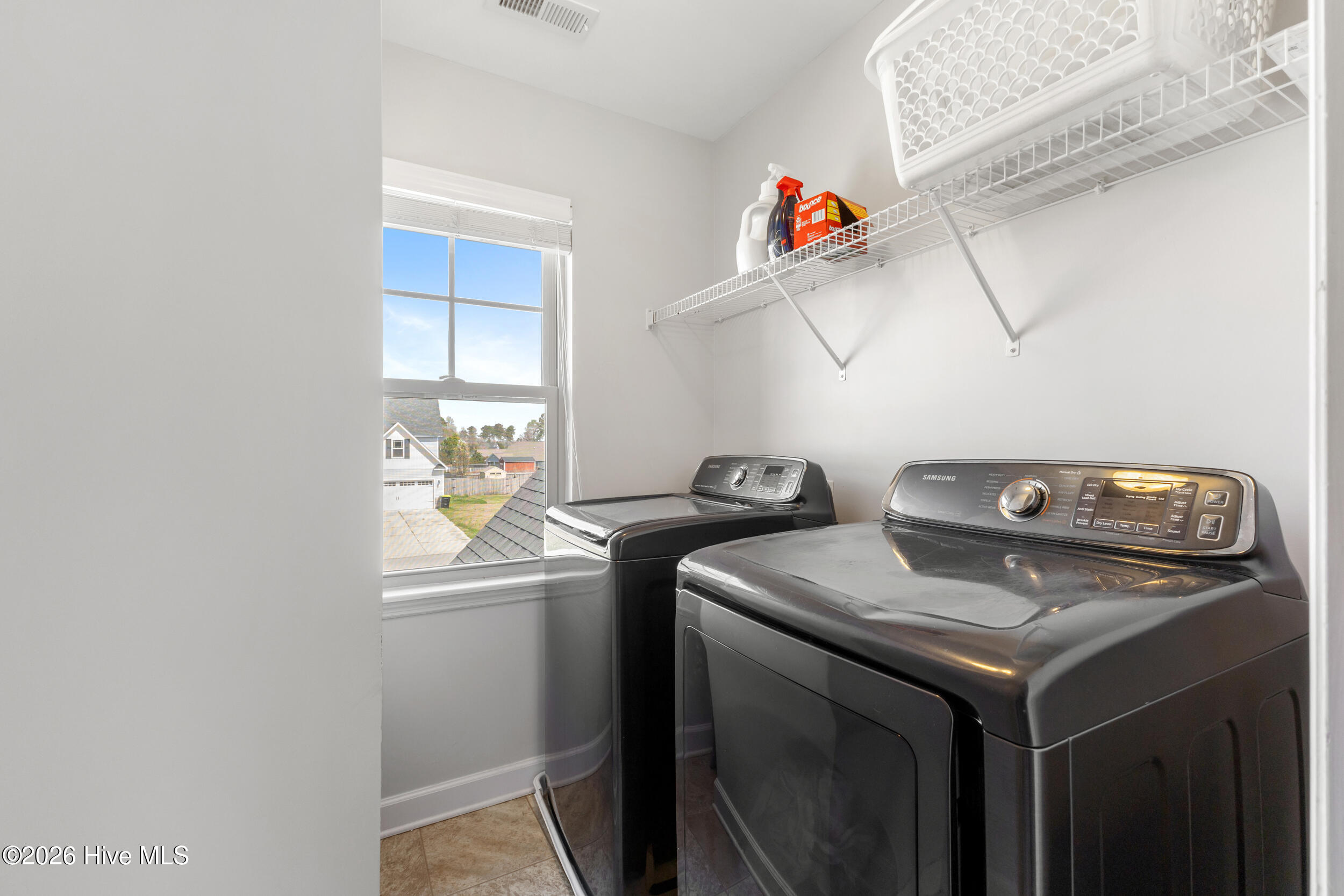 100563533 | Photo 26