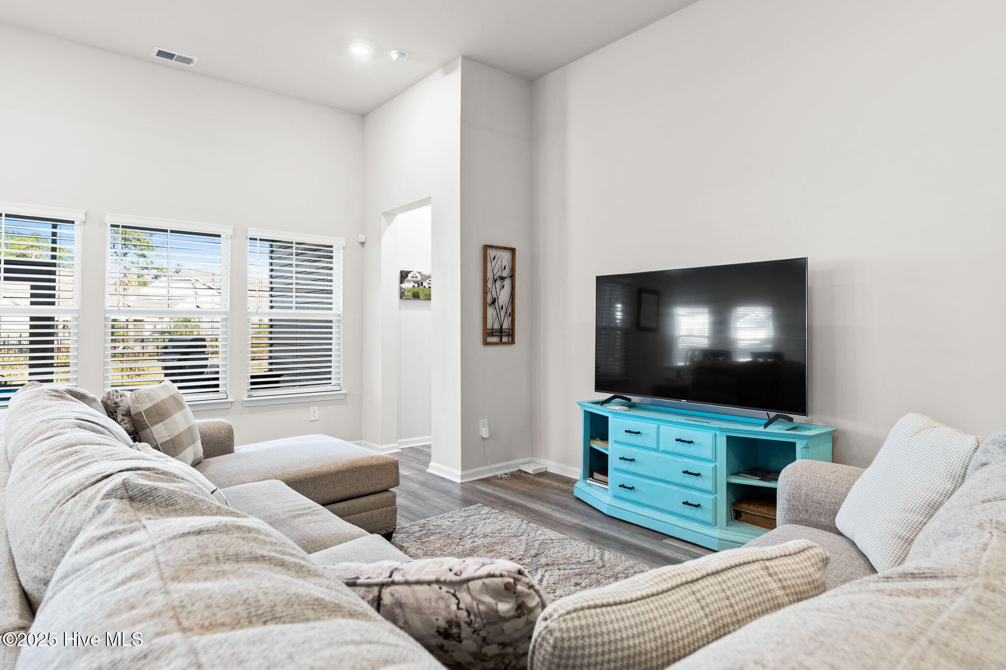 100495537 | Photo 18