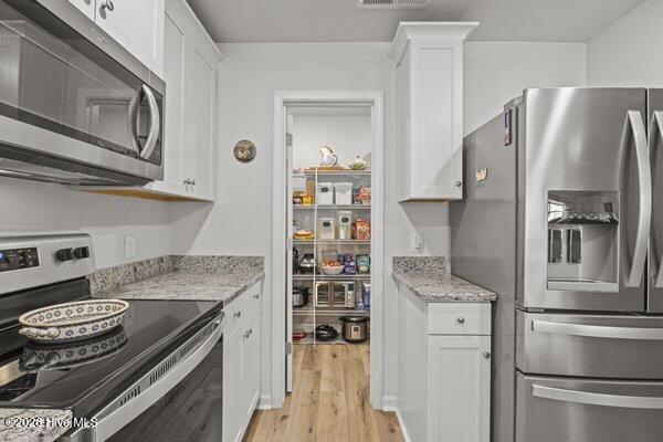 100561159 | Photo 32