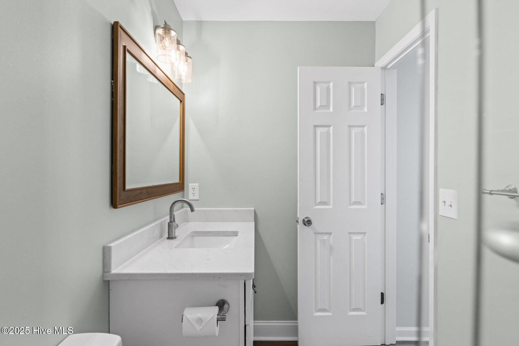 100539612 | Photo 33