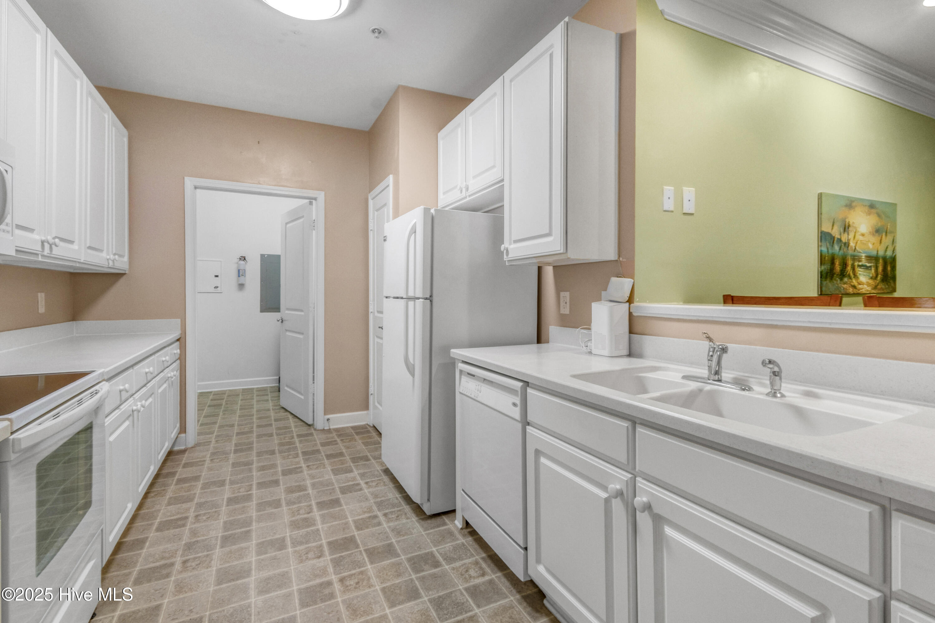 100529994 | Photo 10