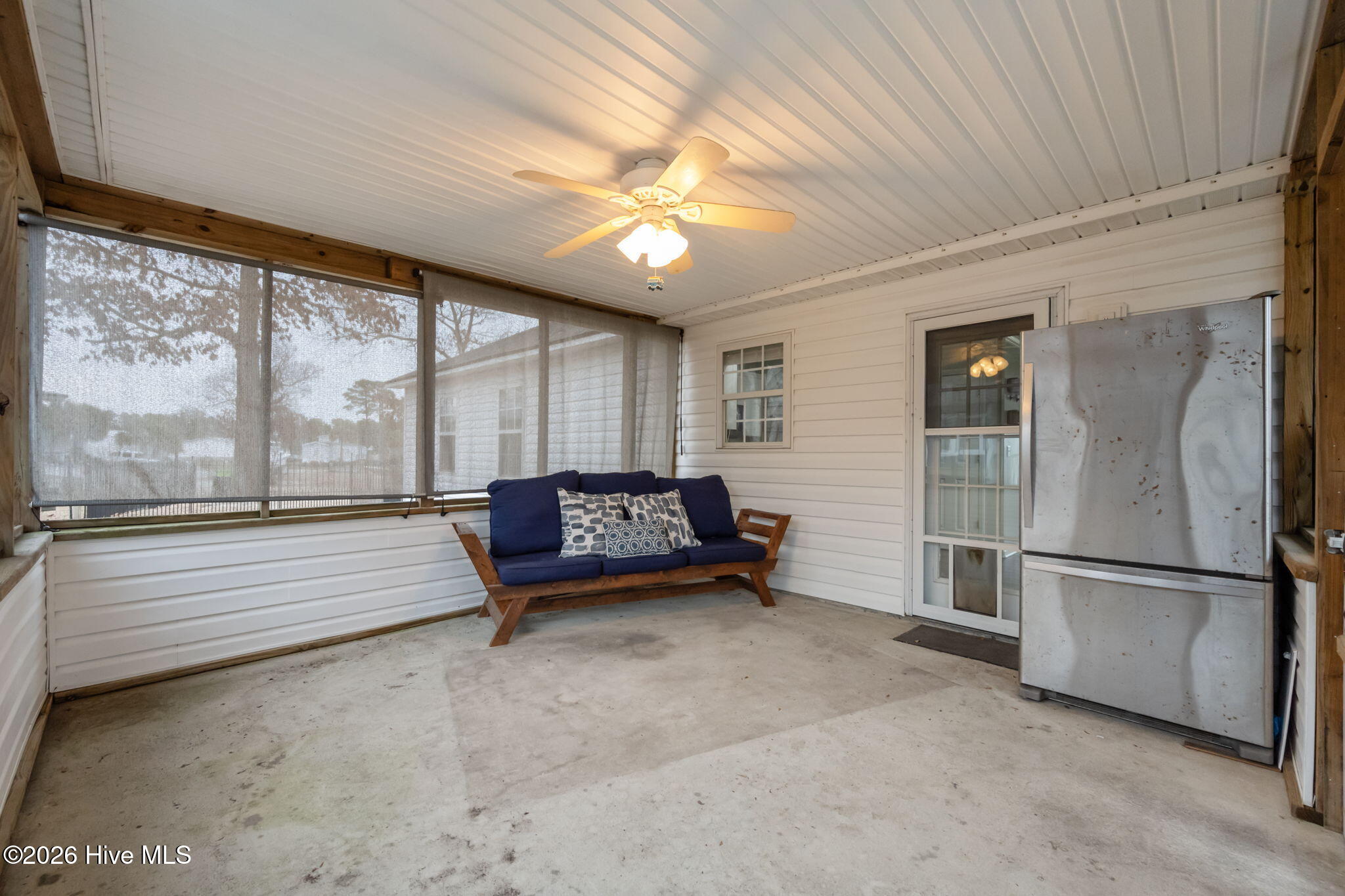 100556265 | Photo 30