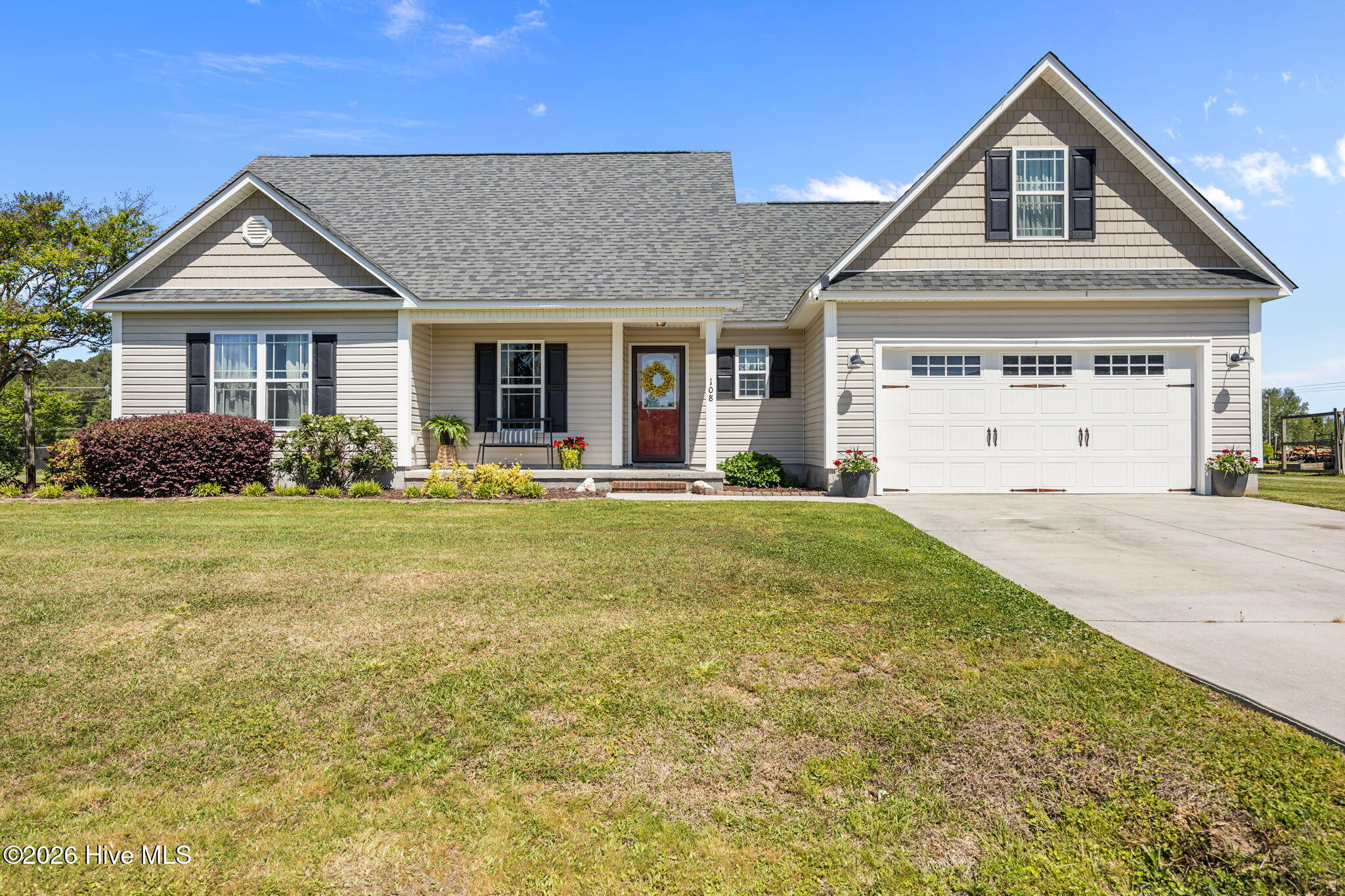 100567595 | Photo 34