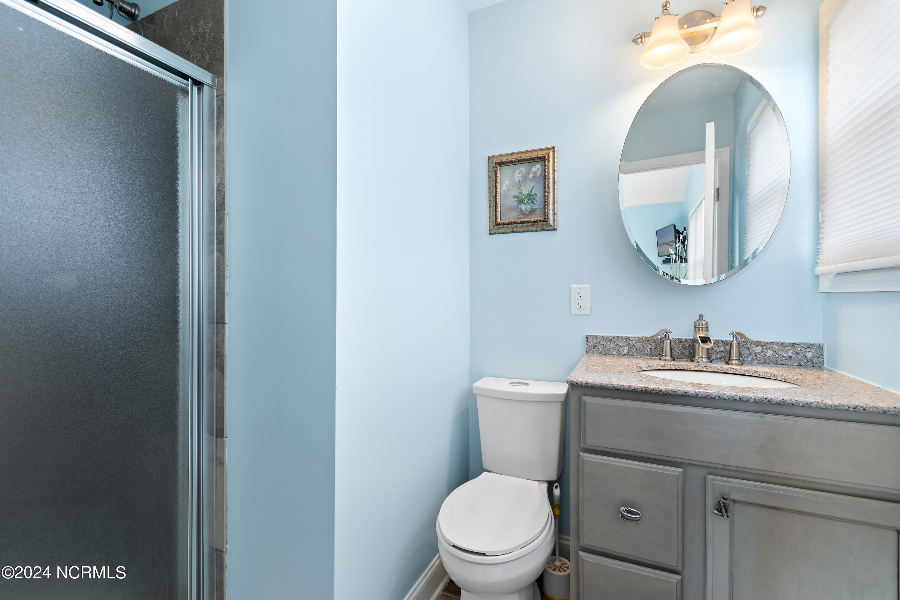 100547764 | Photo 17