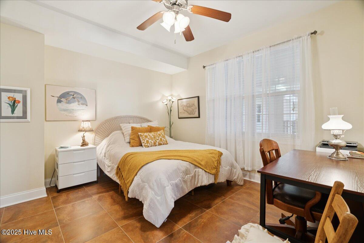 100553393 | Photo 21