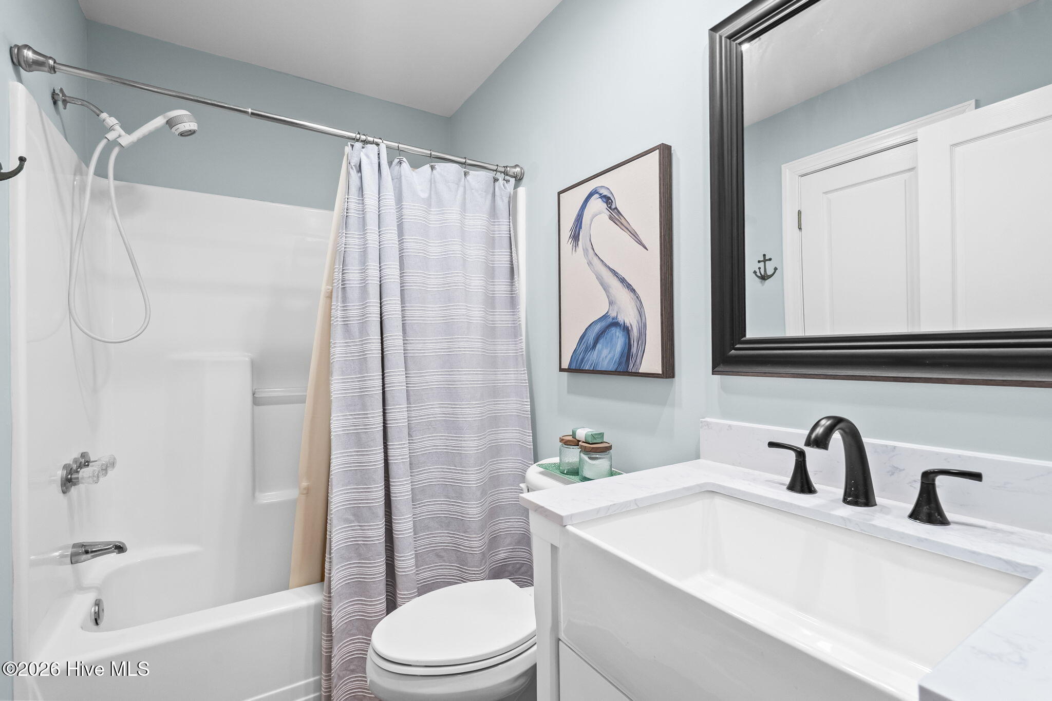 100551089 | Photo 23