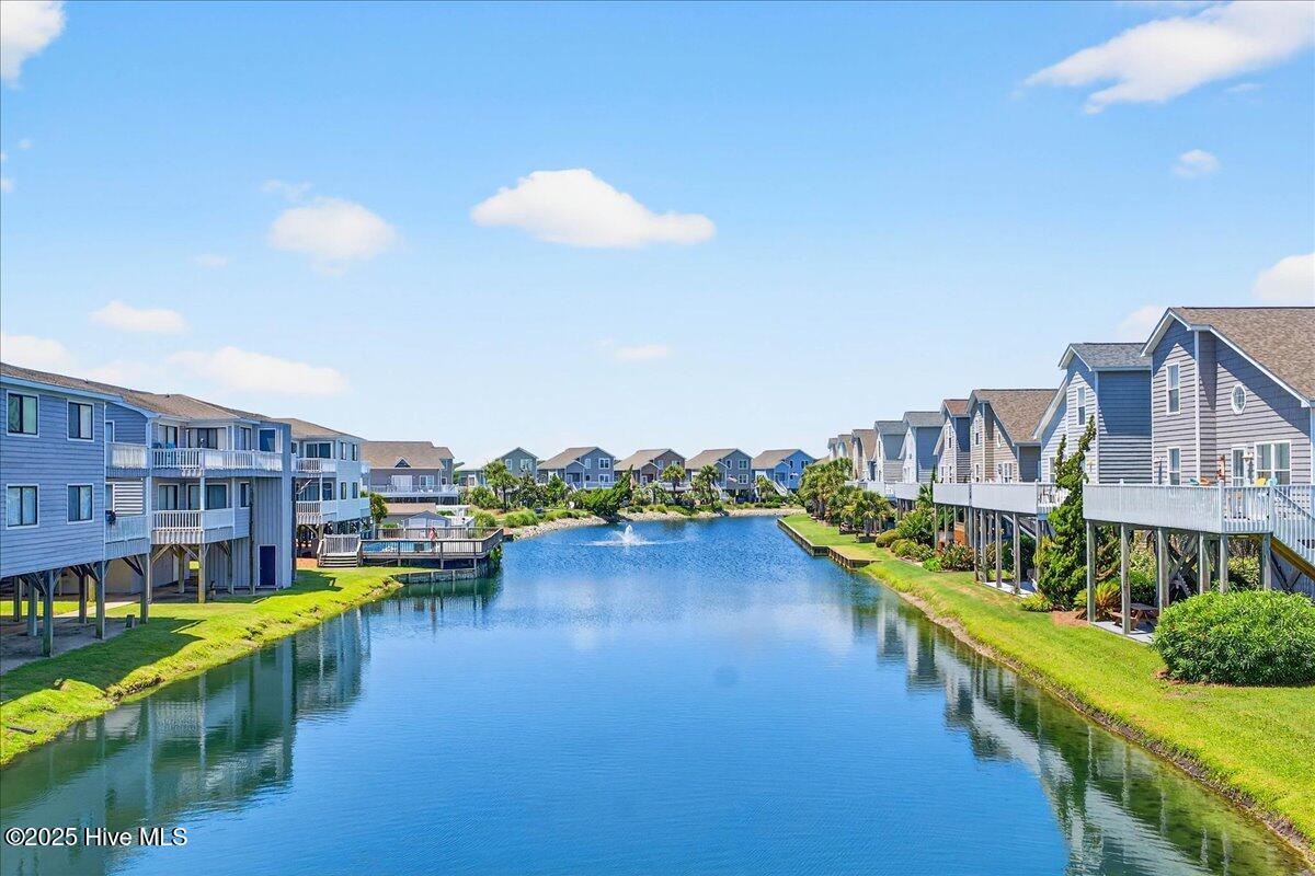 100515123 | Photo 12