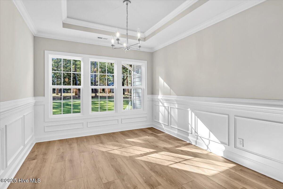 100505838 | Photo 31