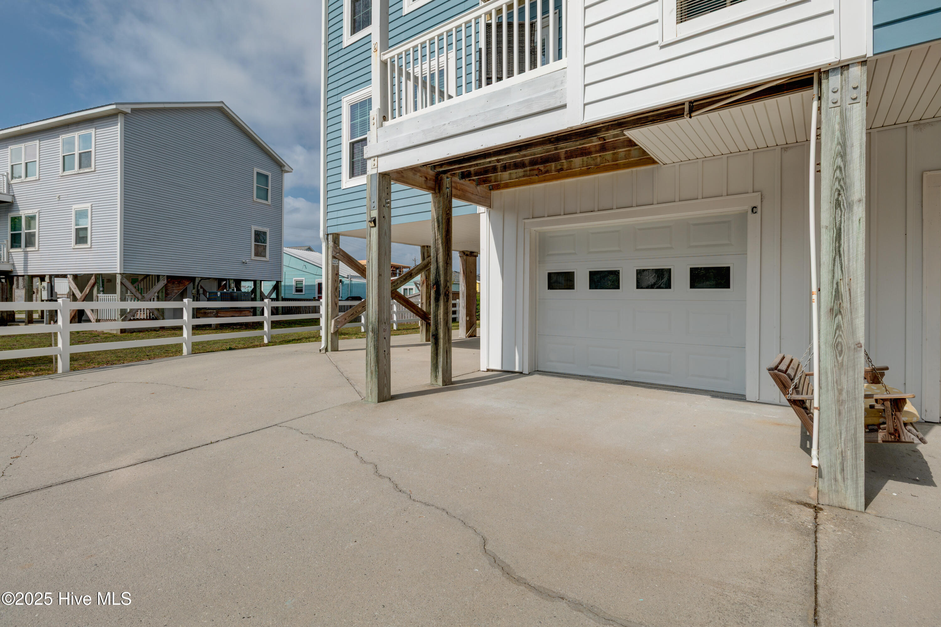 100498855 | Photo 32