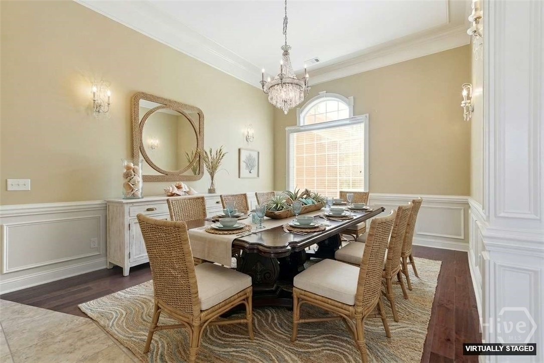 Virtually Staged Dining Room - Table is real and stays!