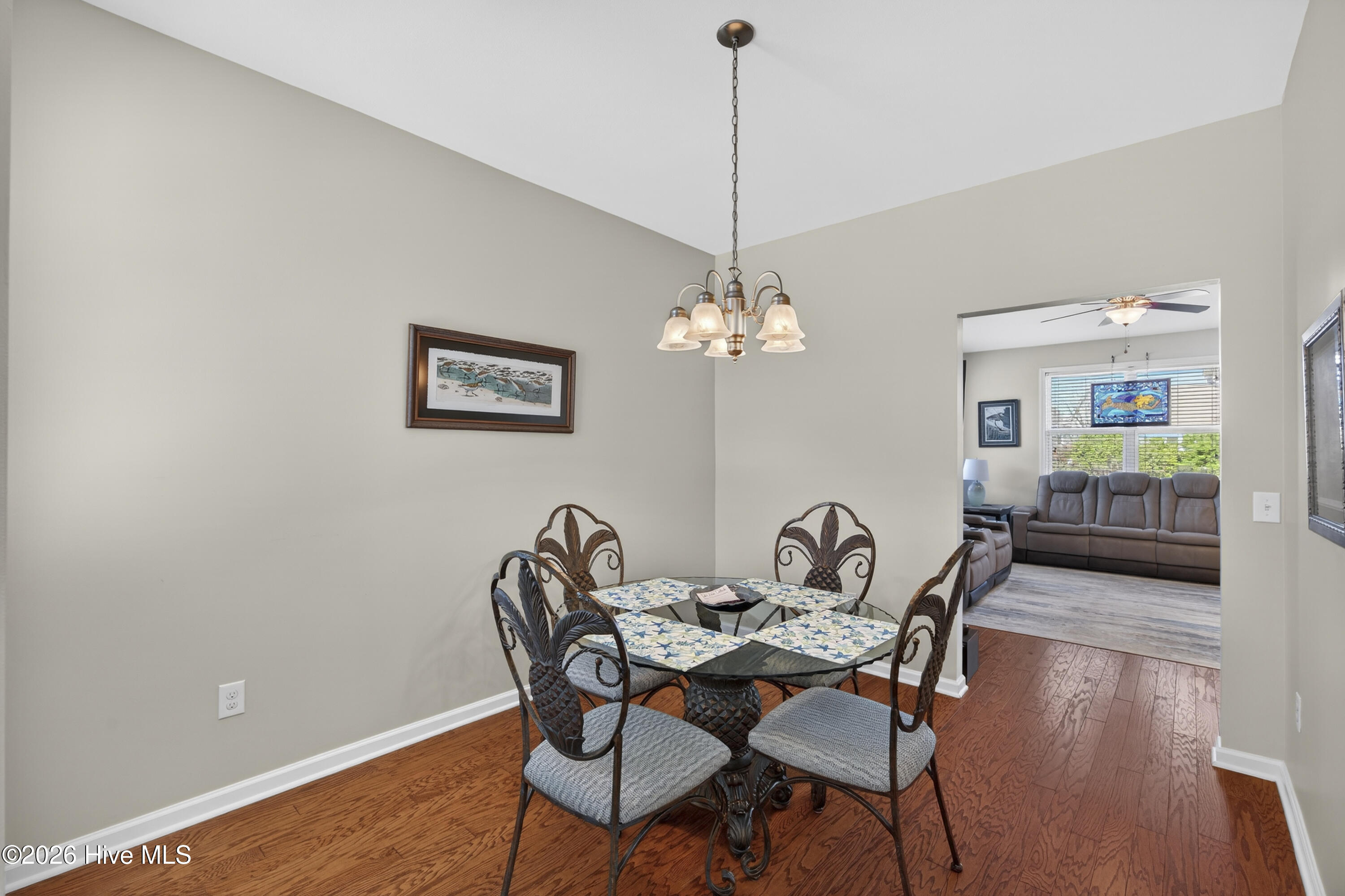 100564914 | Photo 10