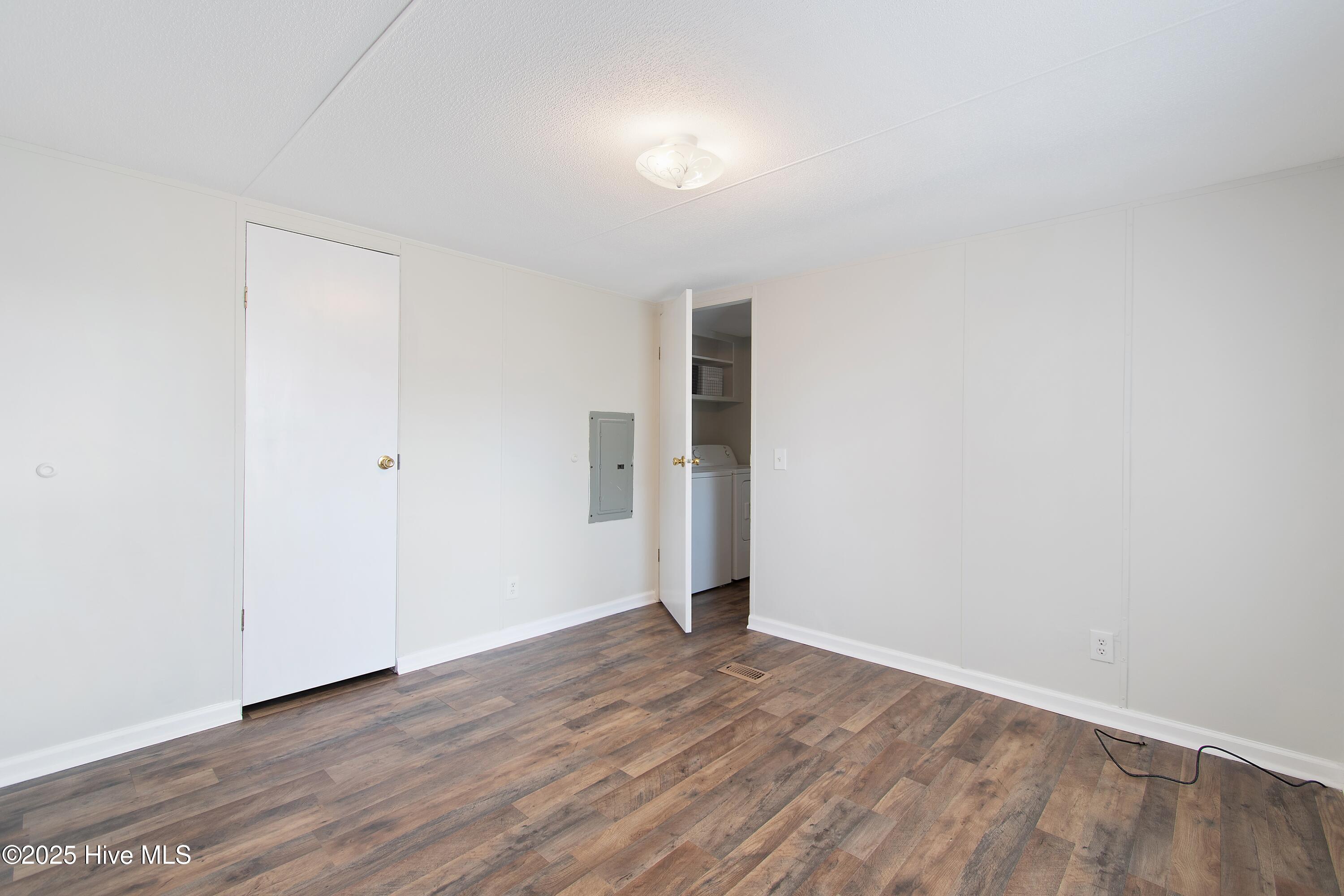 100499623 | Photo 17