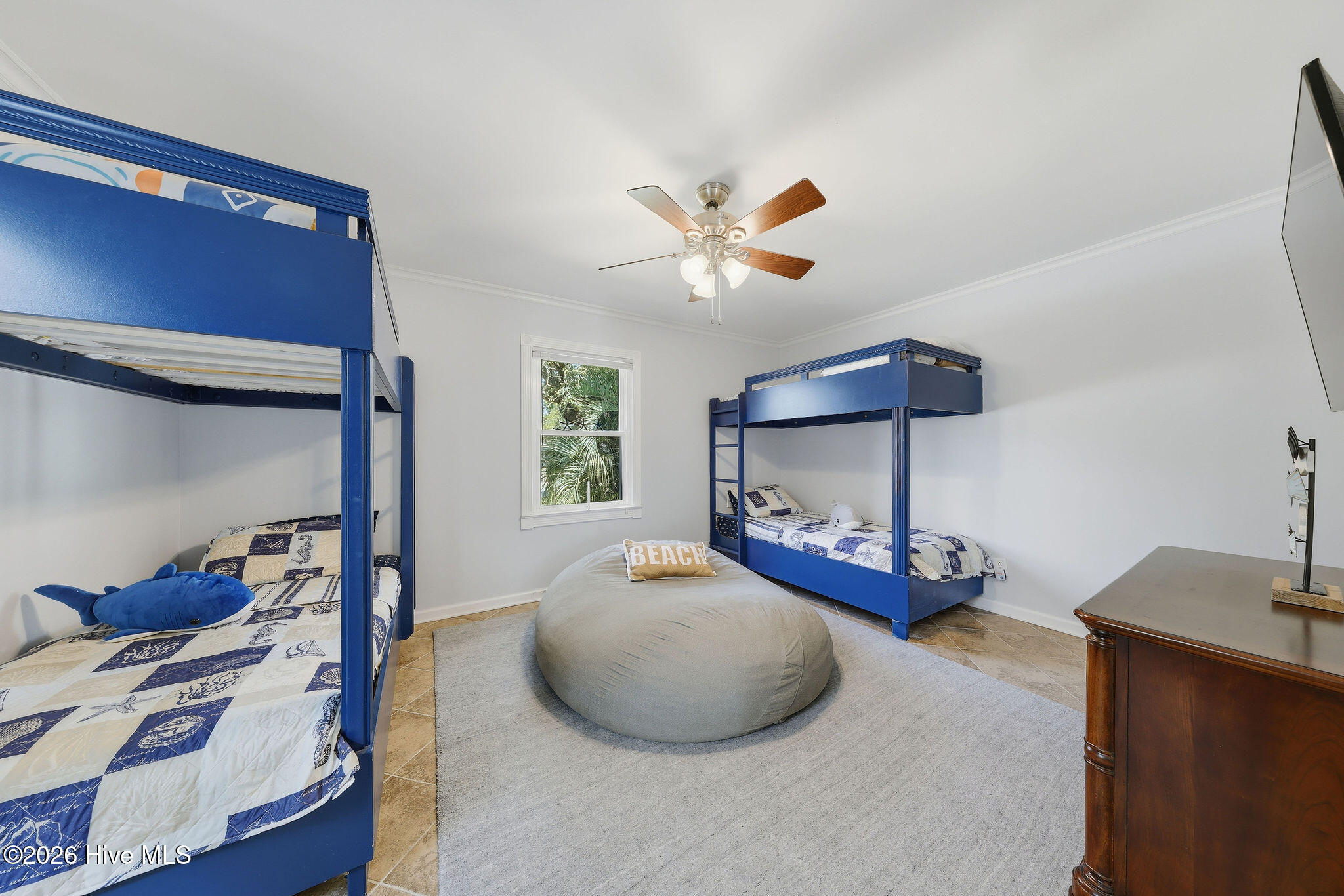 100564748 | Photo 41