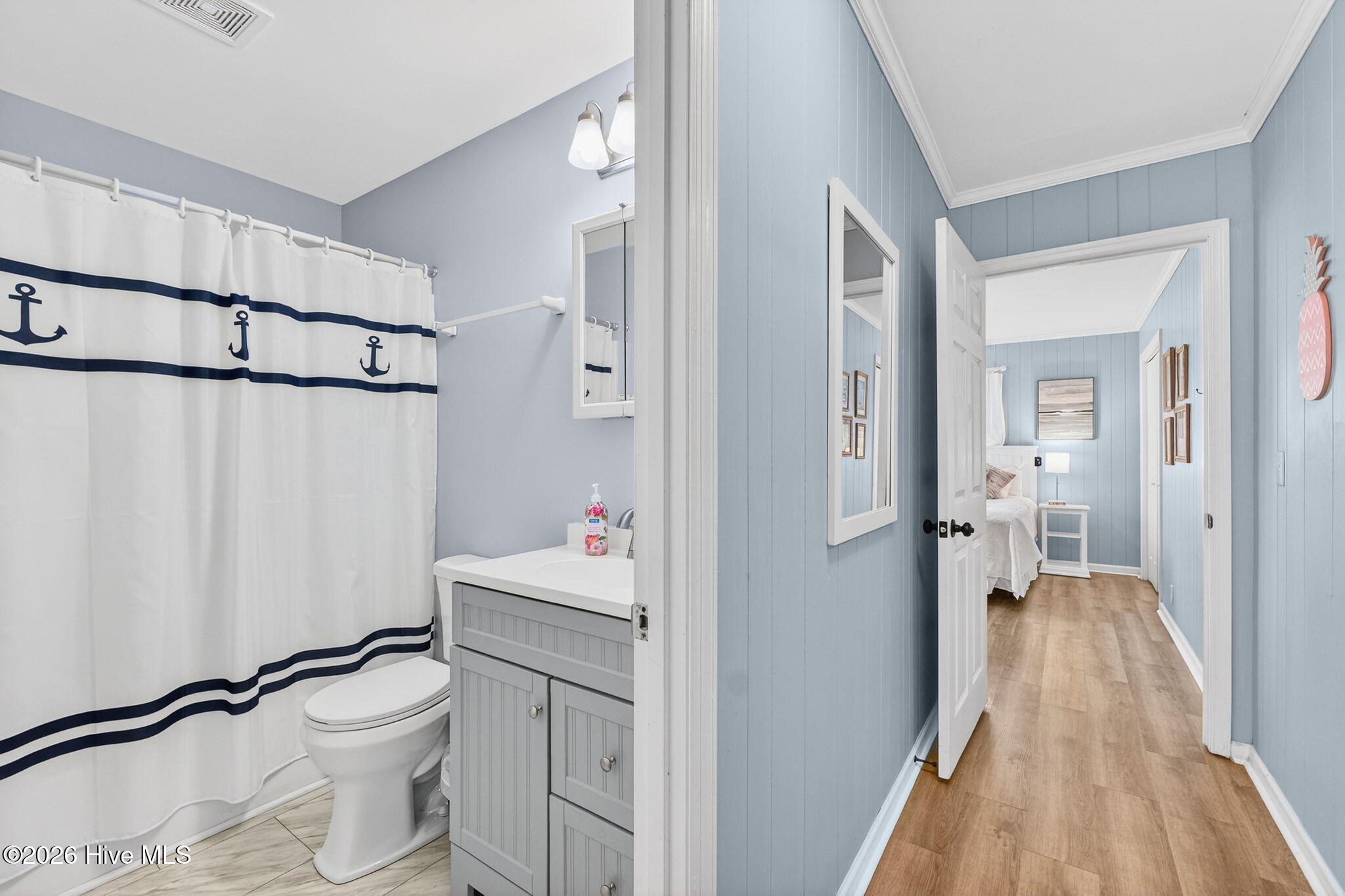 100558118 | Photo 20