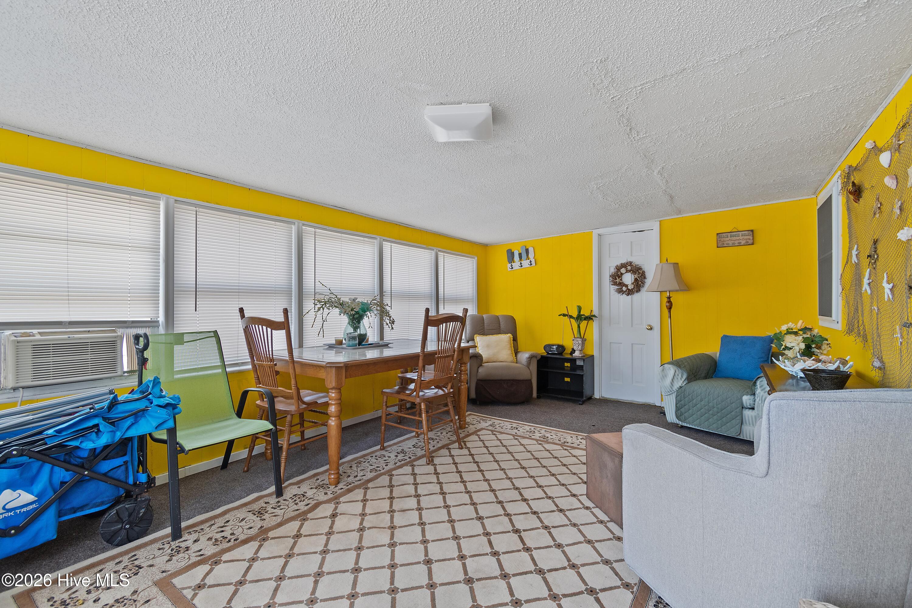 100563762 | Photo 13