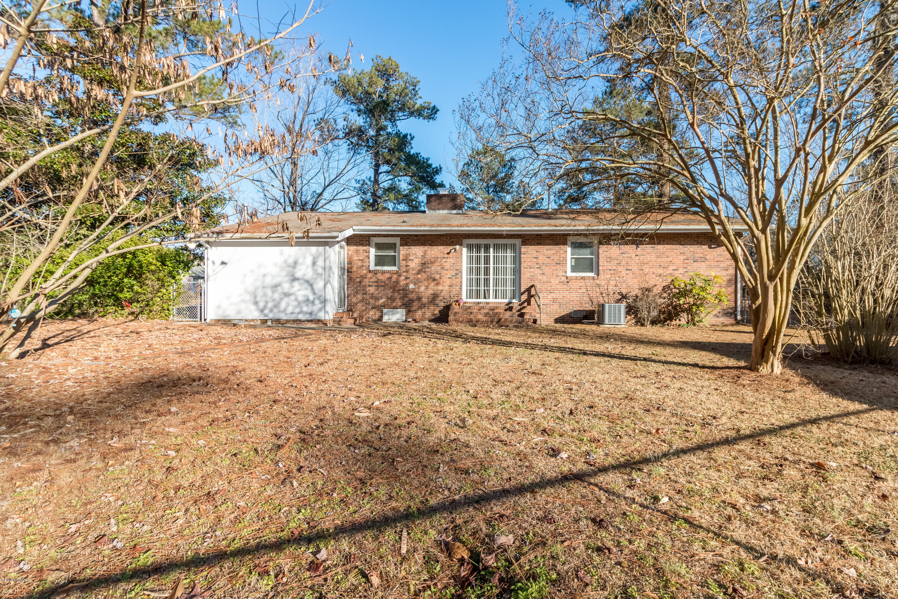 100548764 | Photo 14