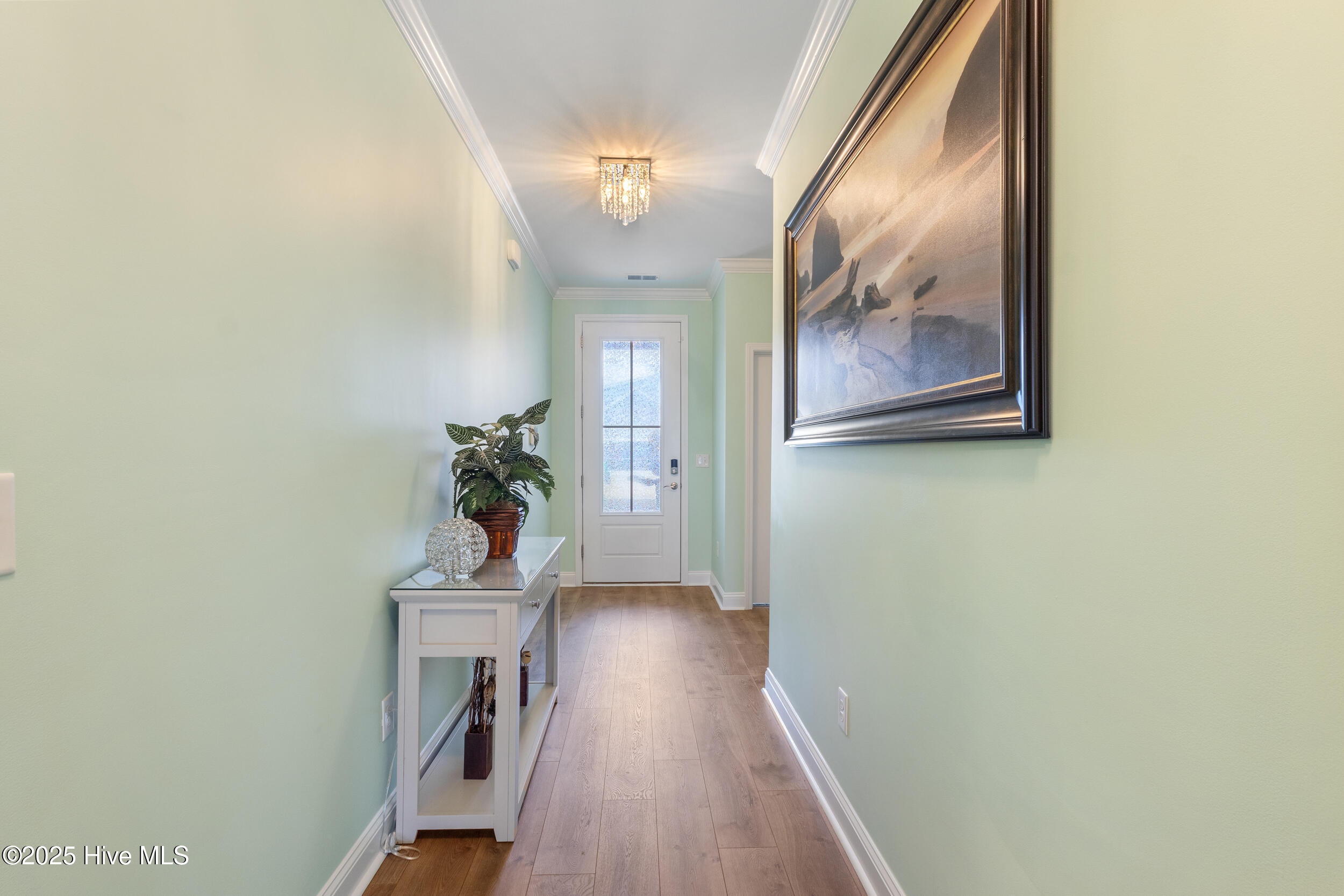 100532546 | Photo 10