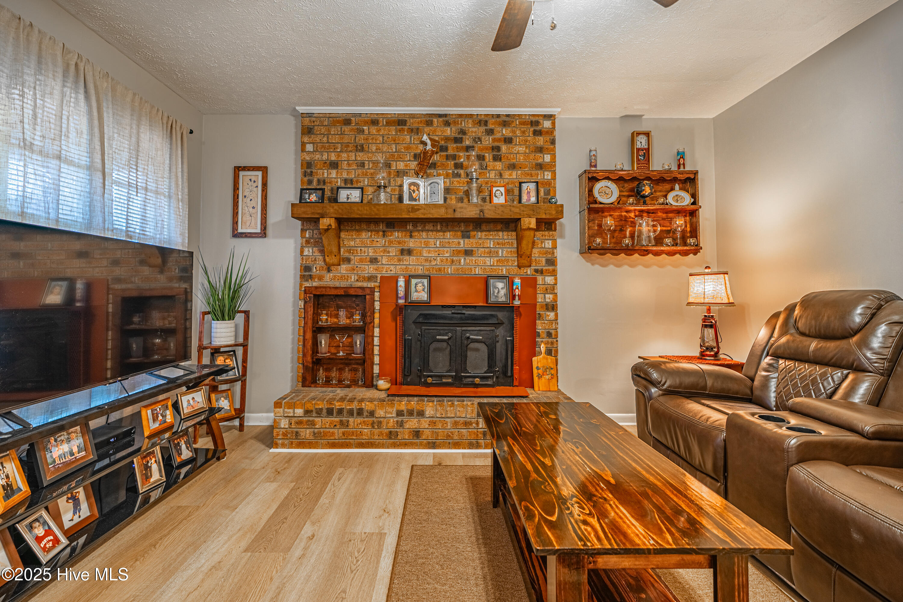 100541983 | Photo 12