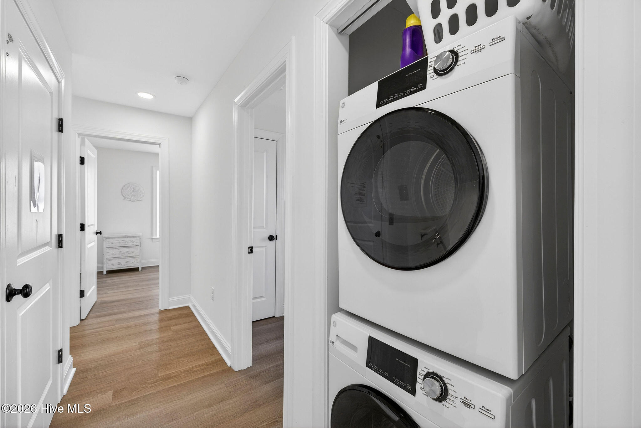 100565541 | Photo 43