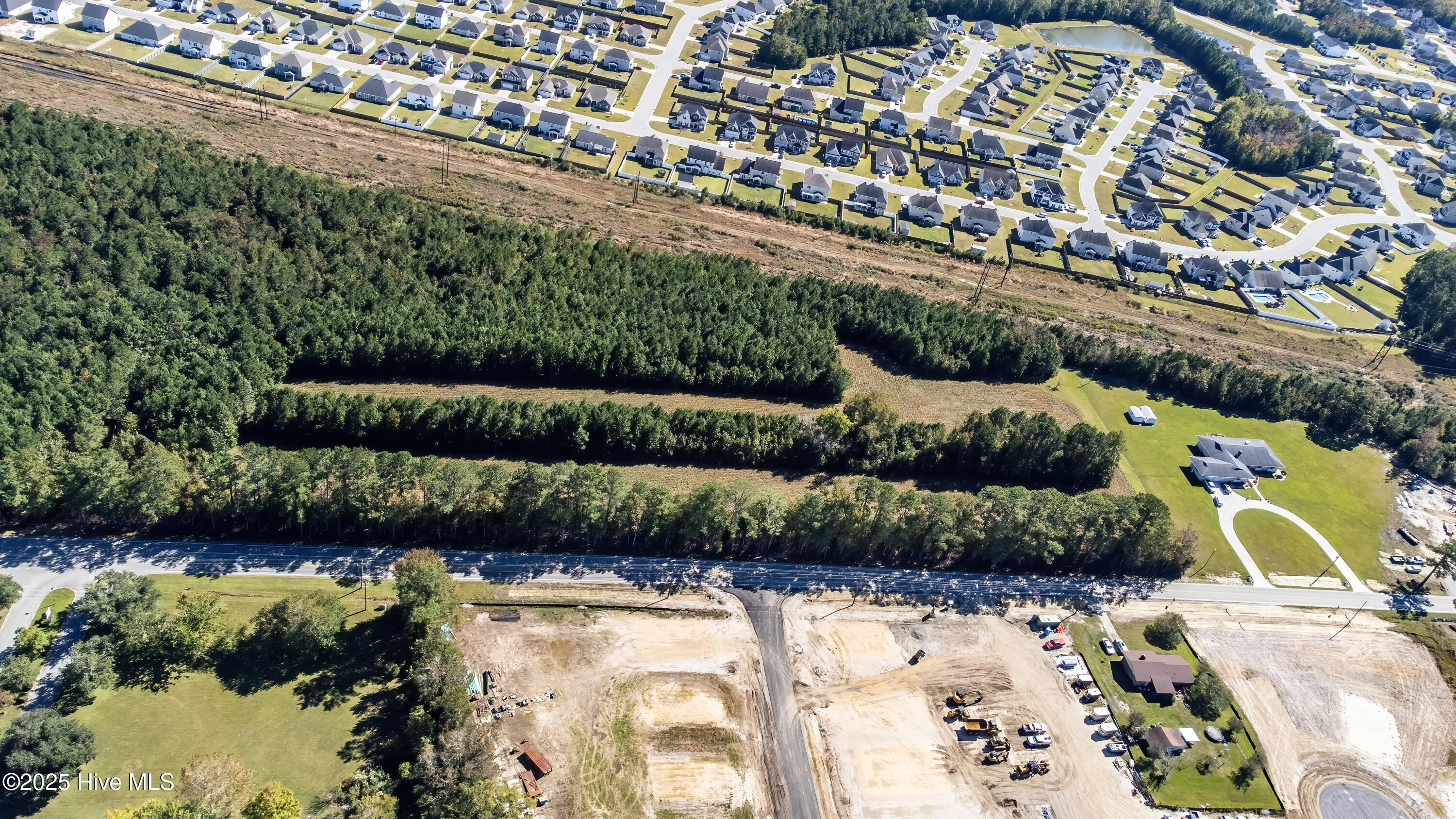 100202988 | Photo 19