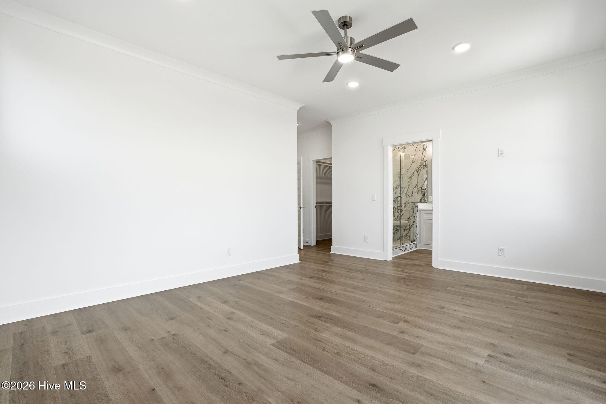 100558491 | Photo 39