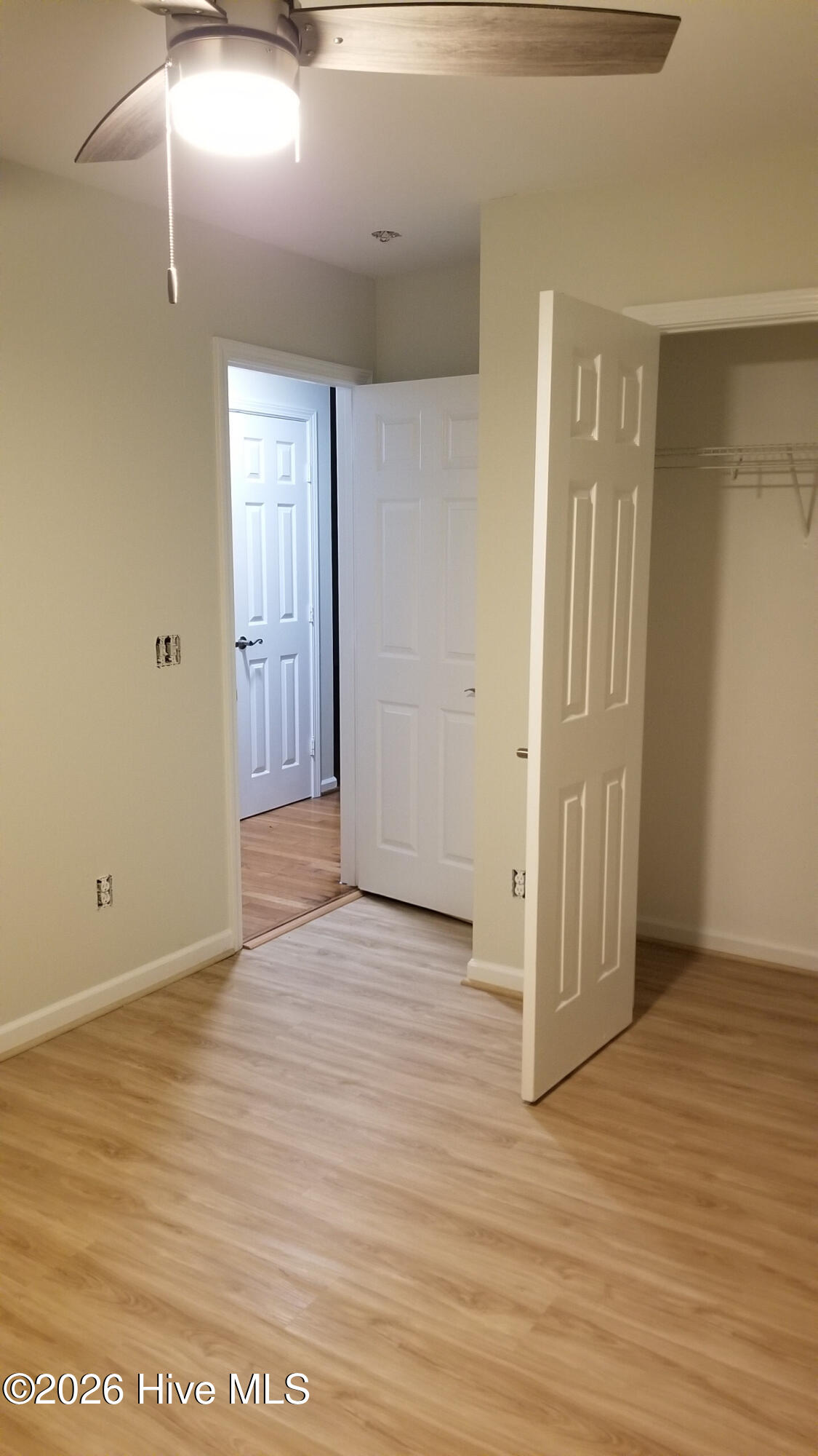 100548783 | Photo 24