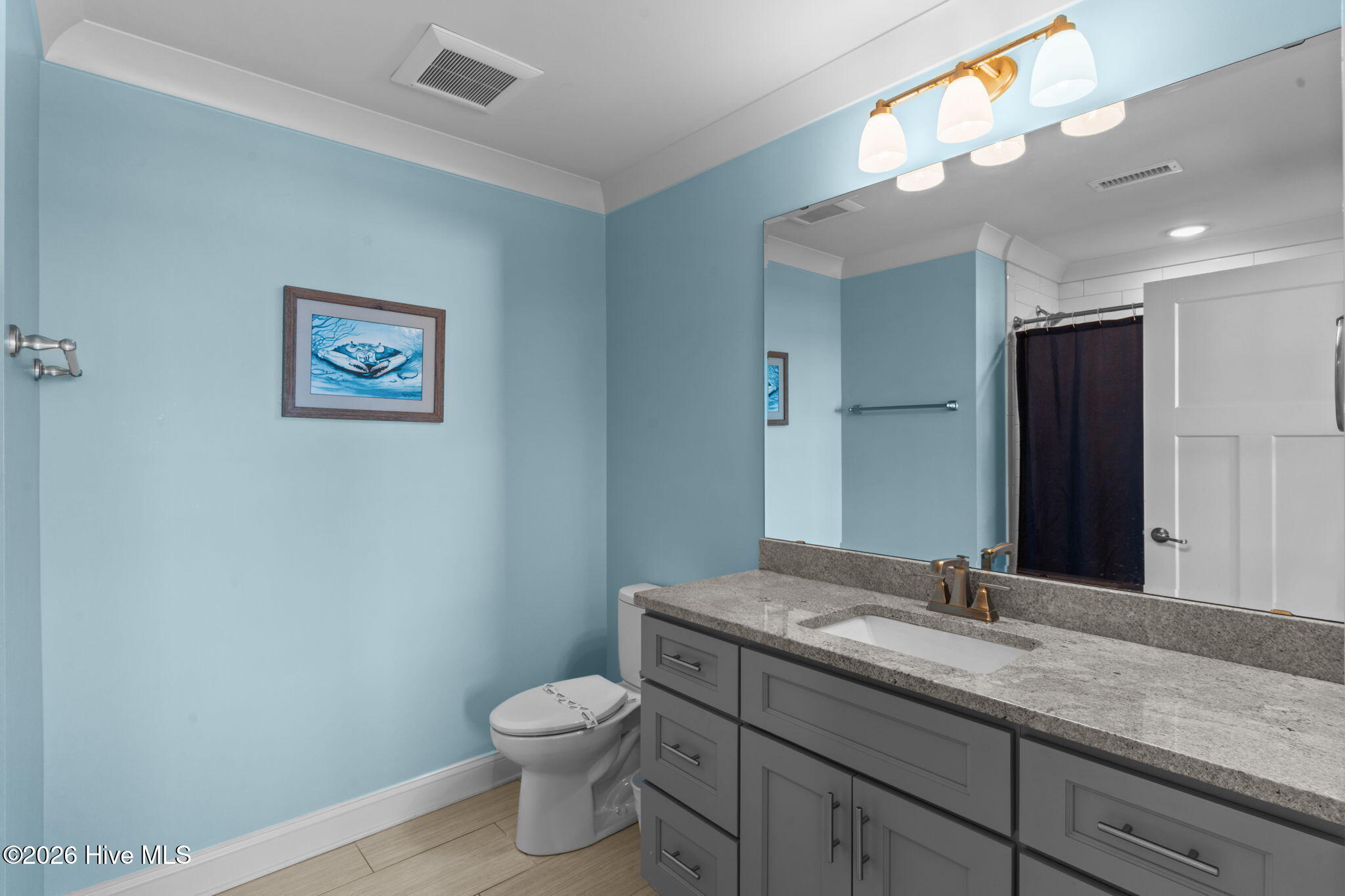 100551095 | Photo 33