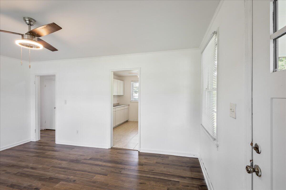 10-521 Rachael Street-14 - Copy - Copy