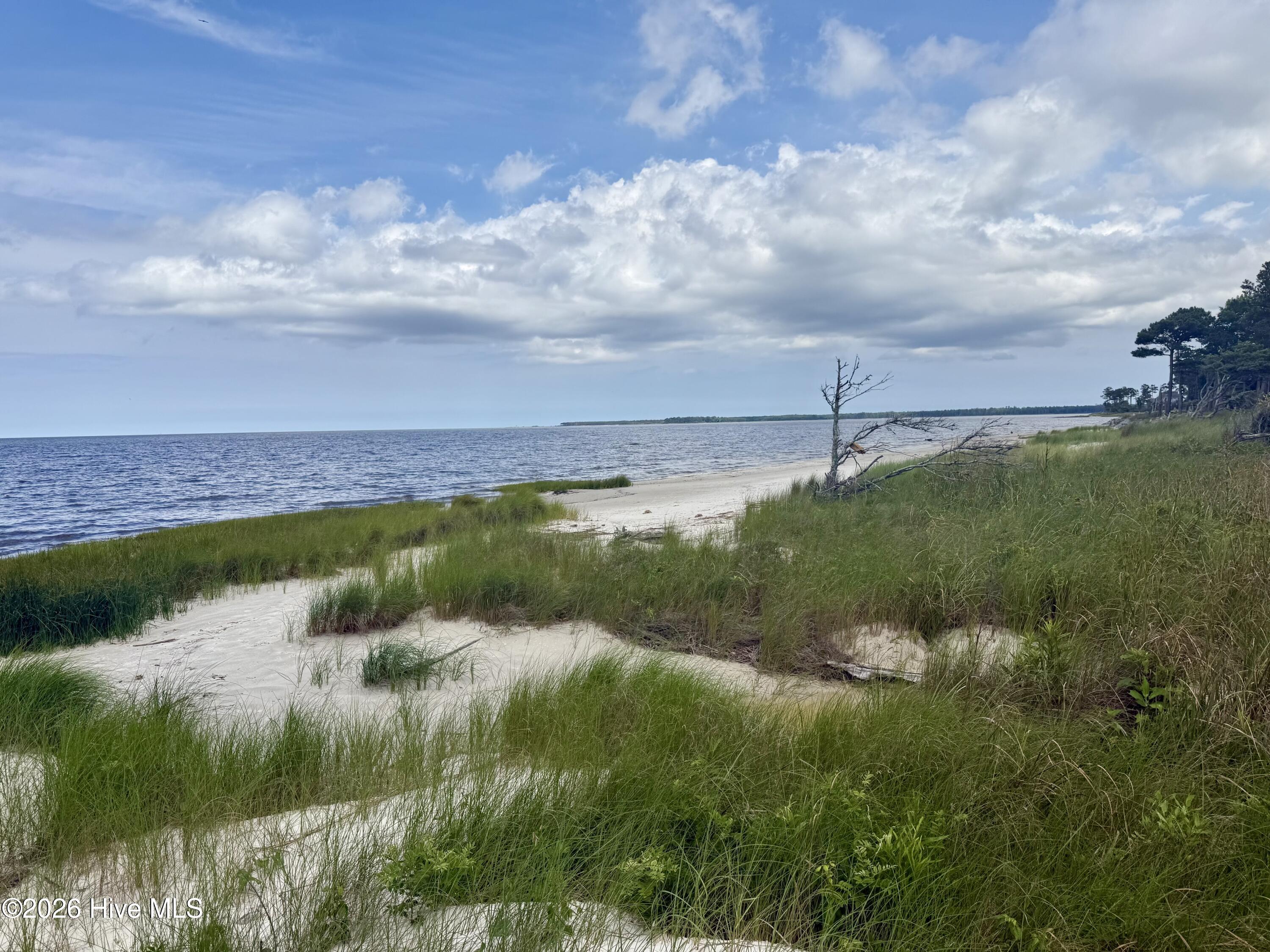 558 Sandy Point 