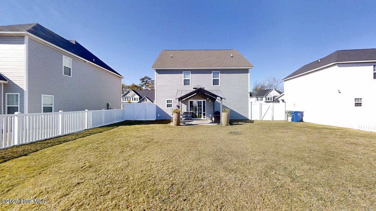 100539509 | Photo 11