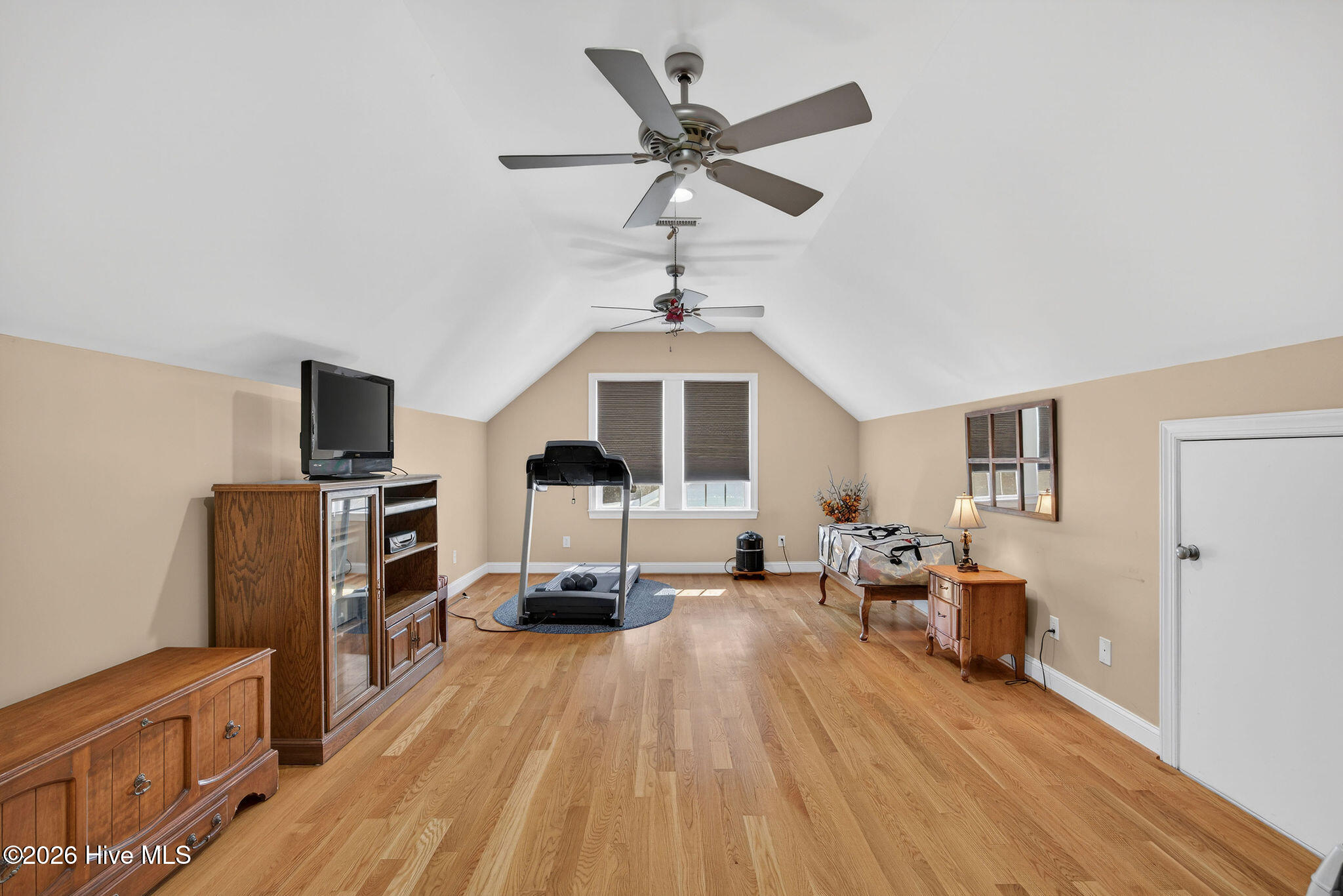 100554164 | Photo 59