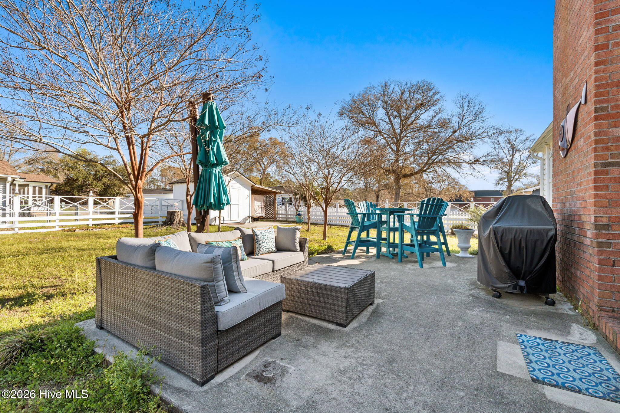 100562668 | Photo 32