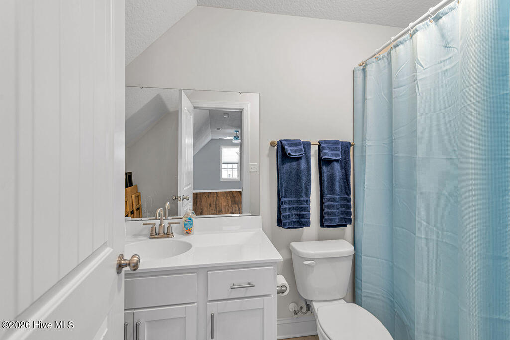 100549970 | Photo 39