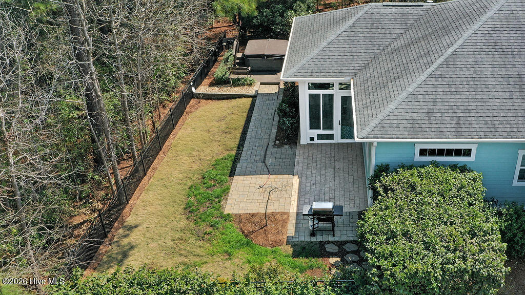 100558755 | Photo 46