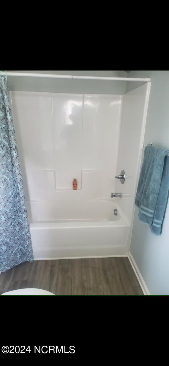 100569807 | Photo 11